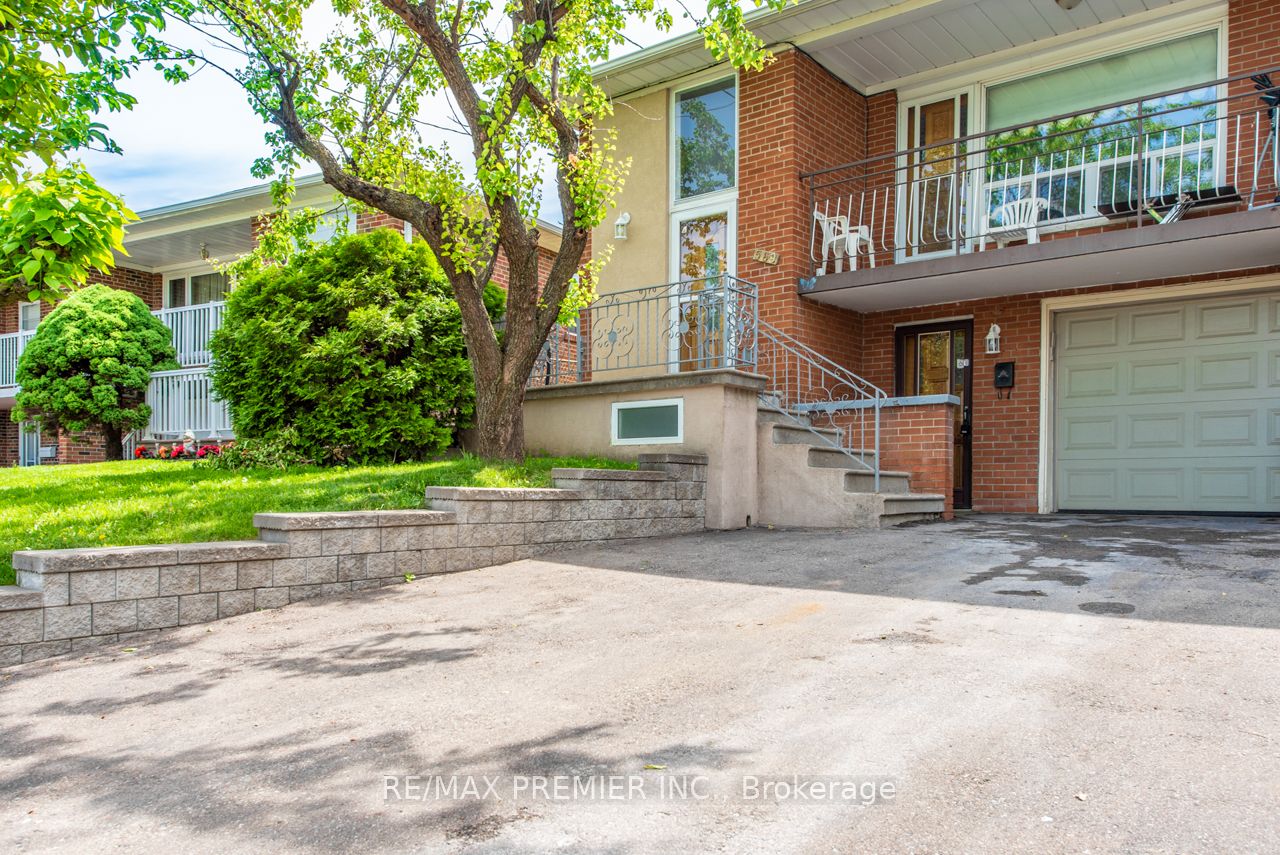 569 Roding Street Bsmt, Toronto, ON M3M 2A4 photo 2