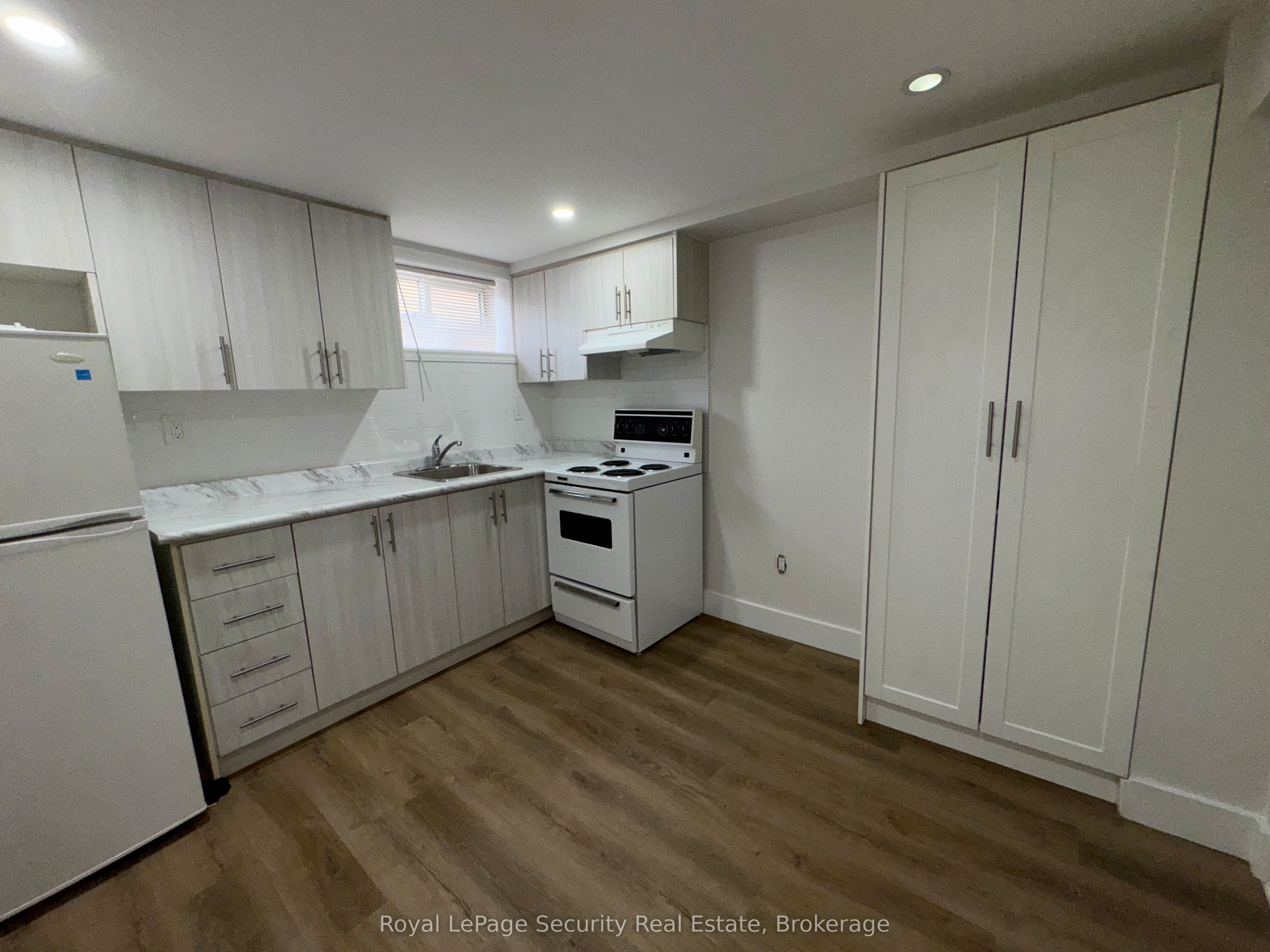 56 Leduc Drive 1B, Toronto, ON M9W 2A9 photo 4