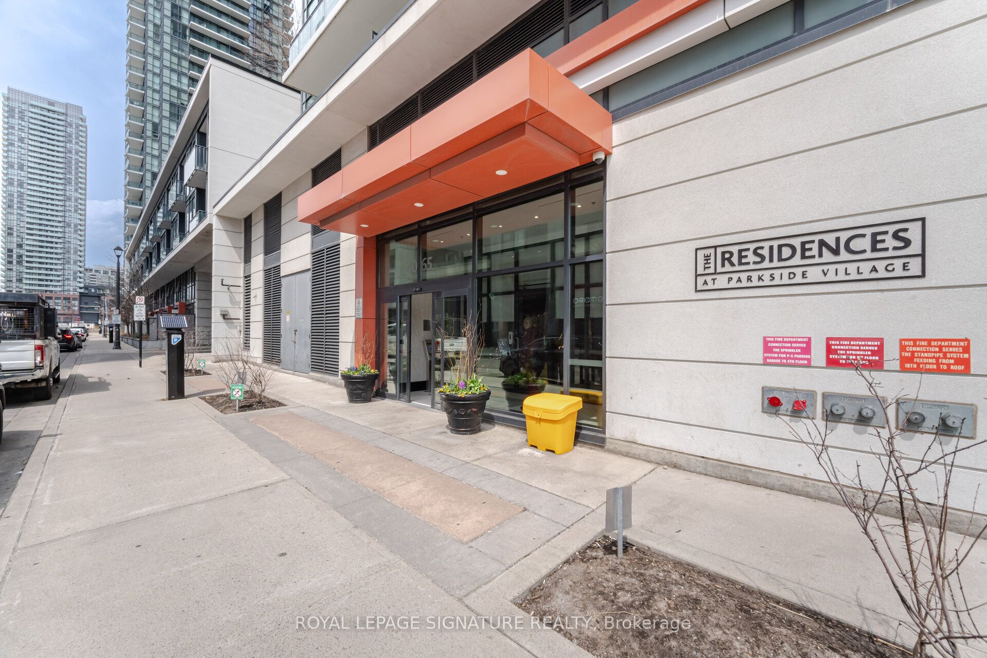 4065 Brickstone Mews 706, Mississauga, ON L5B 0G3 photo 2