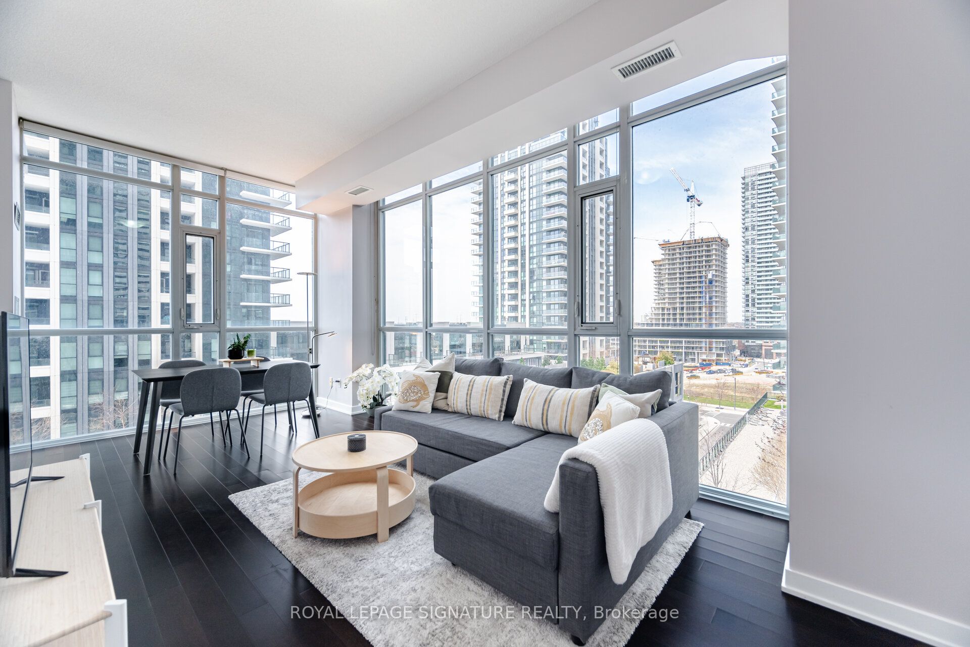 4065 Brickstone Mews 706, Mississauga, ON L5B 0G3 photo 5