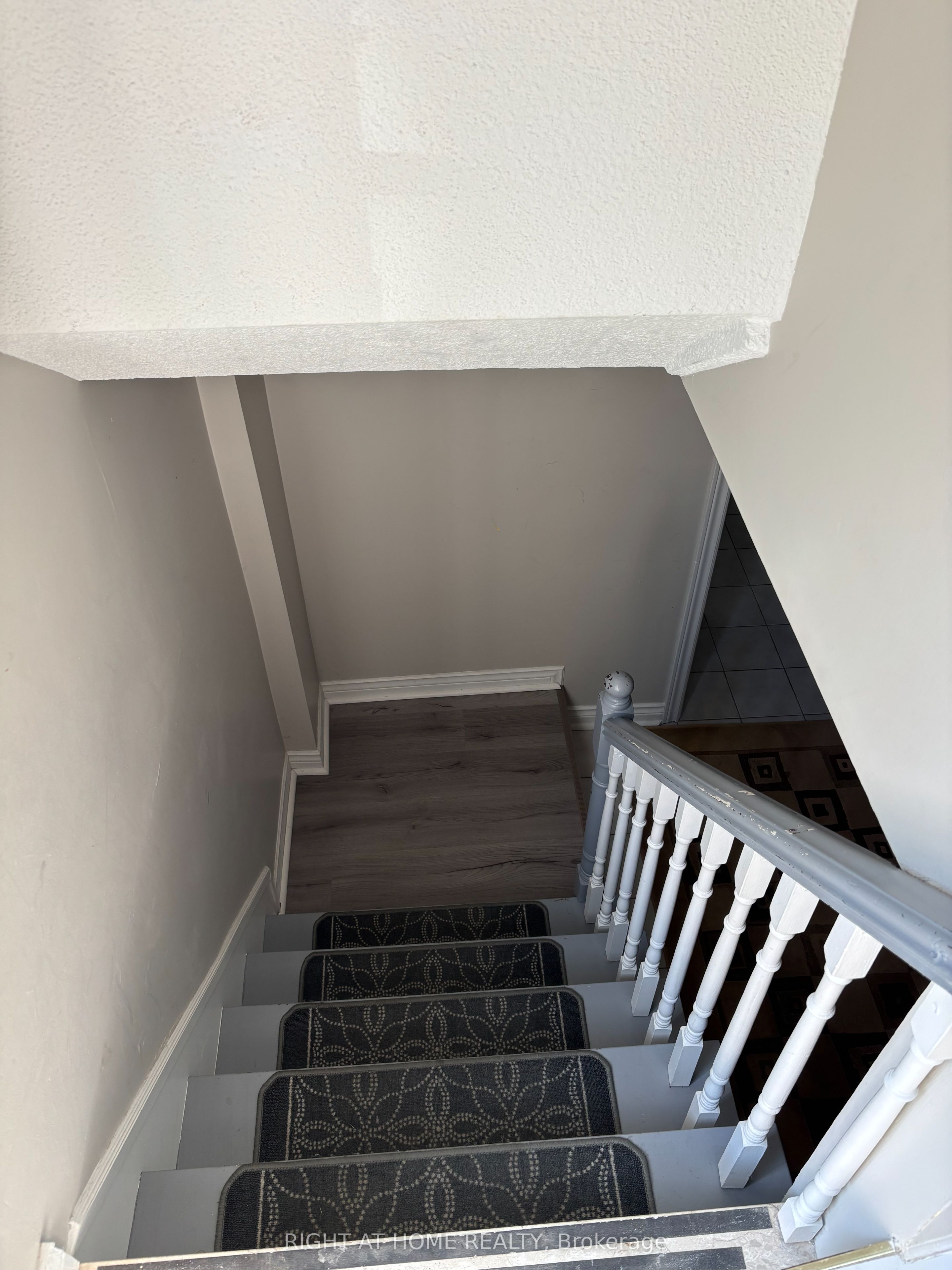 41 Deerhurst Avenue, Toronto, ON M9N 3A6 photo 5