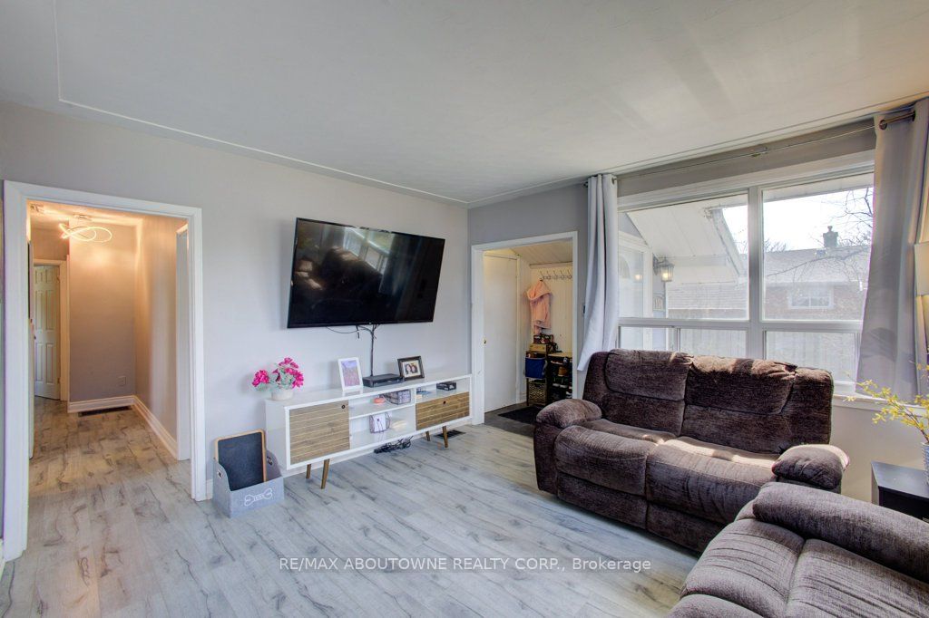 114 Ringwood Road, Oakville, ON L6H 1K2 photo 5