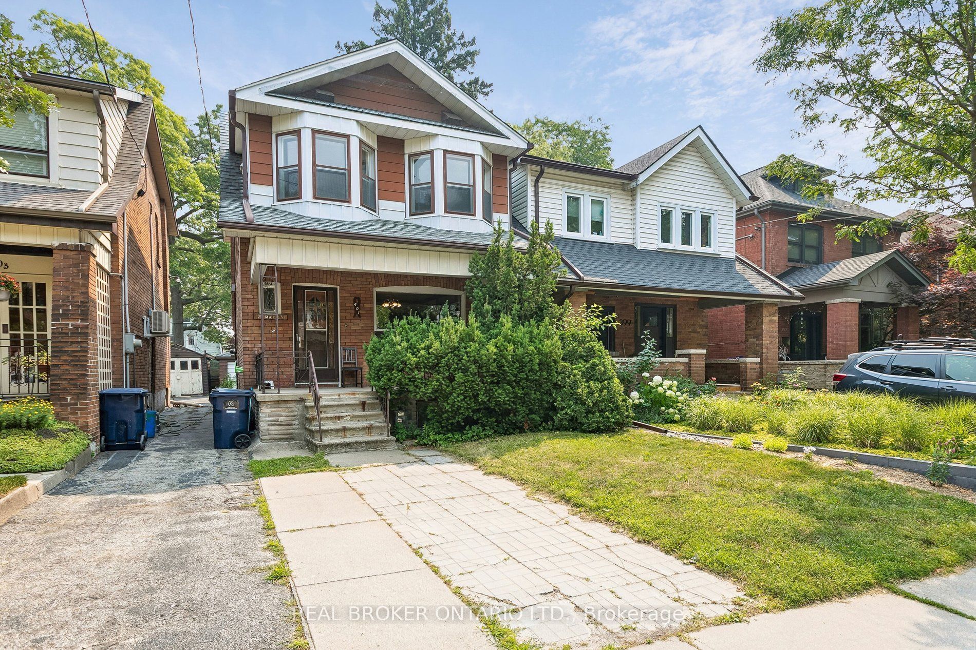 401 Willard Avenue, Toronto, ON M6S 3R4 photo 2