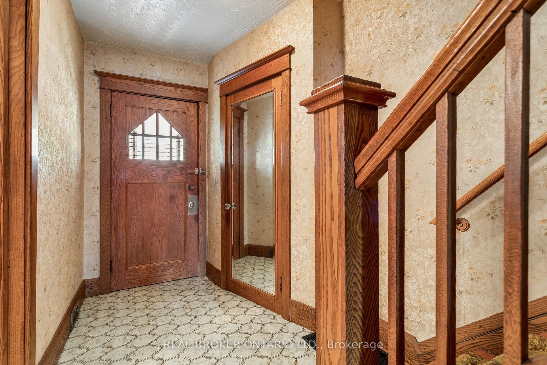 401 Willard Avenue, Toronto, ON M6S 3R4 photo 5