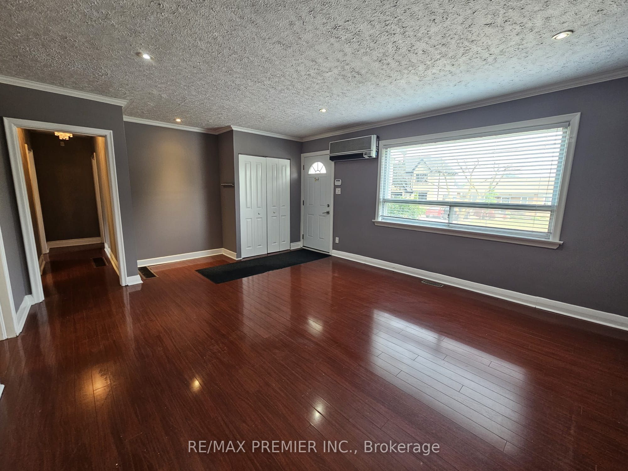 147 Calvington Drive Main Floor, Toronto, ON M3M 2M7 photo 3