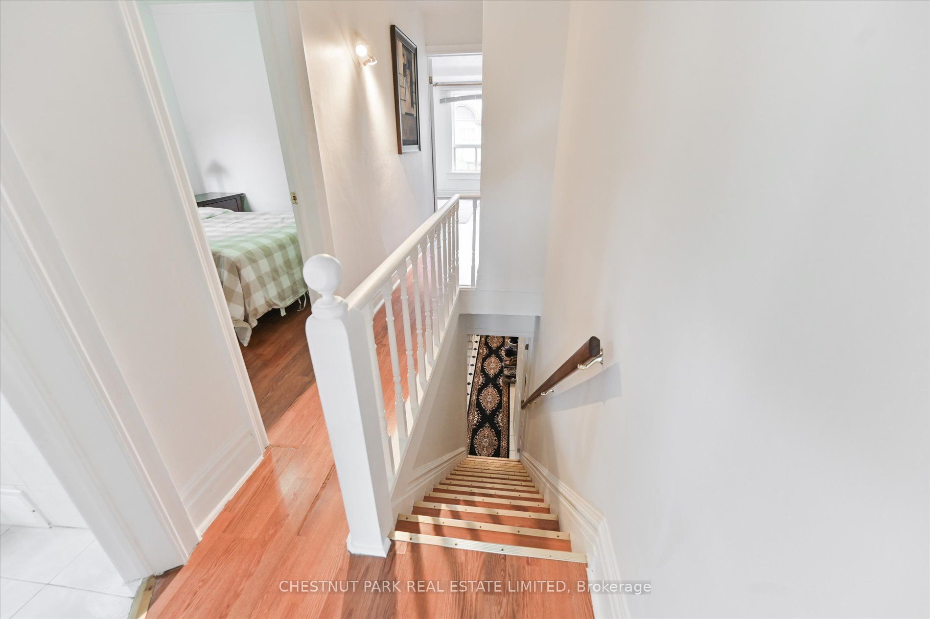 13 Silver Avenue Upper, Toronto, ON M6R 1X9 photo 2