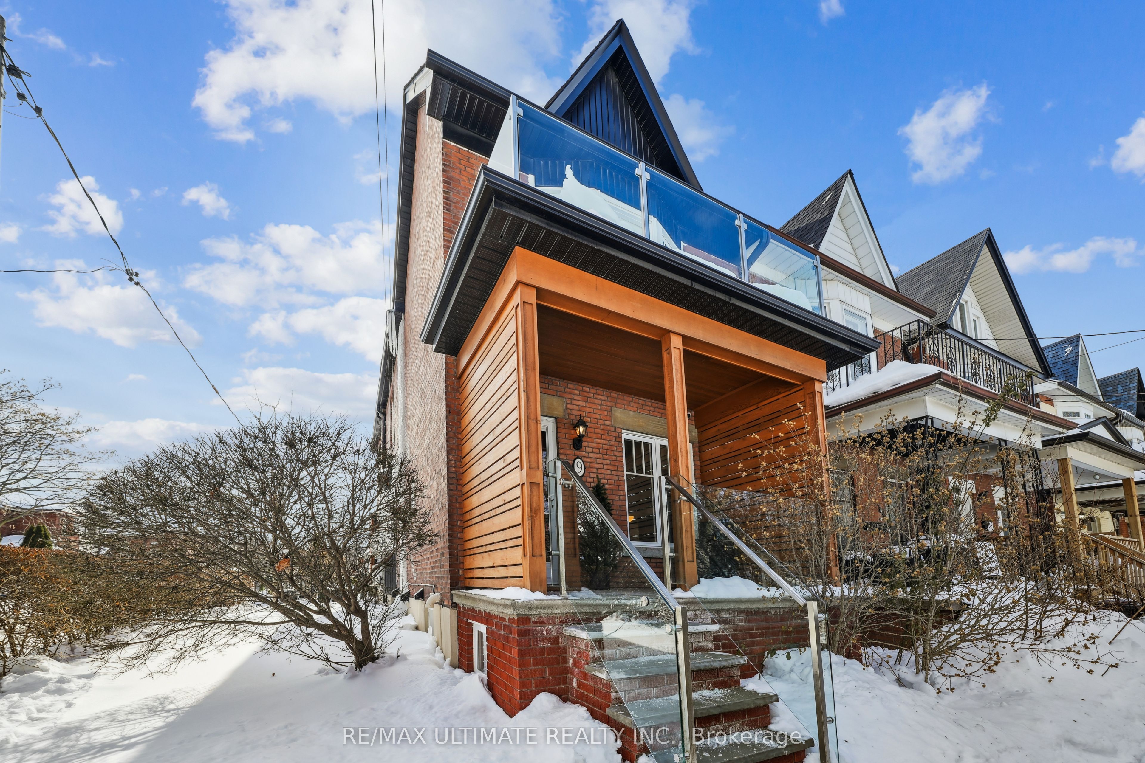 9 Southview Avenue Basement, Toronto, ON M6H 1T3