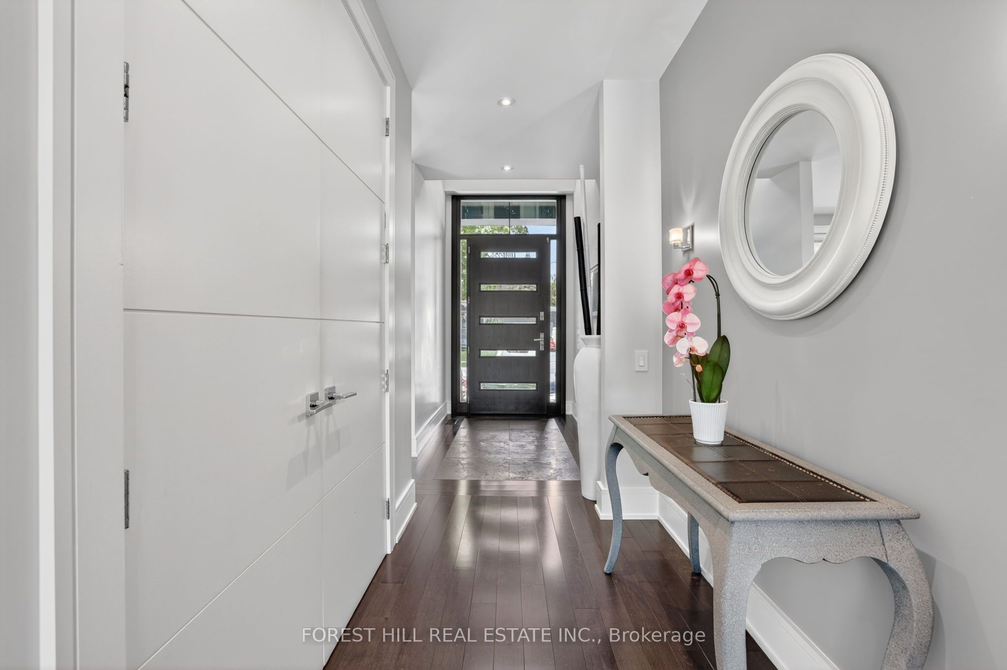 51 Greenfield Drive, Toronto, ON M9B 1H2 photo 4