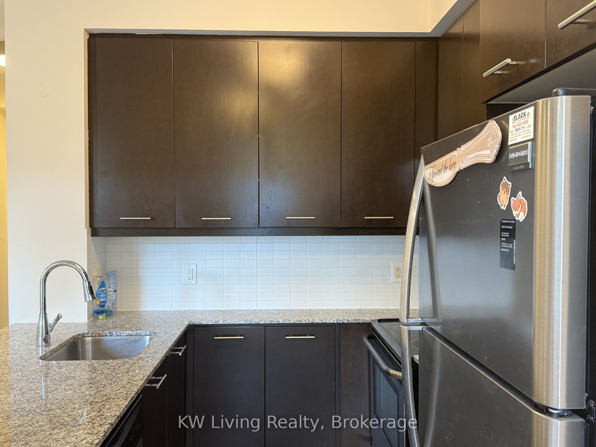 370 Square One Drive 128(28), Mississauga, ON L5B 0E6 photo 4