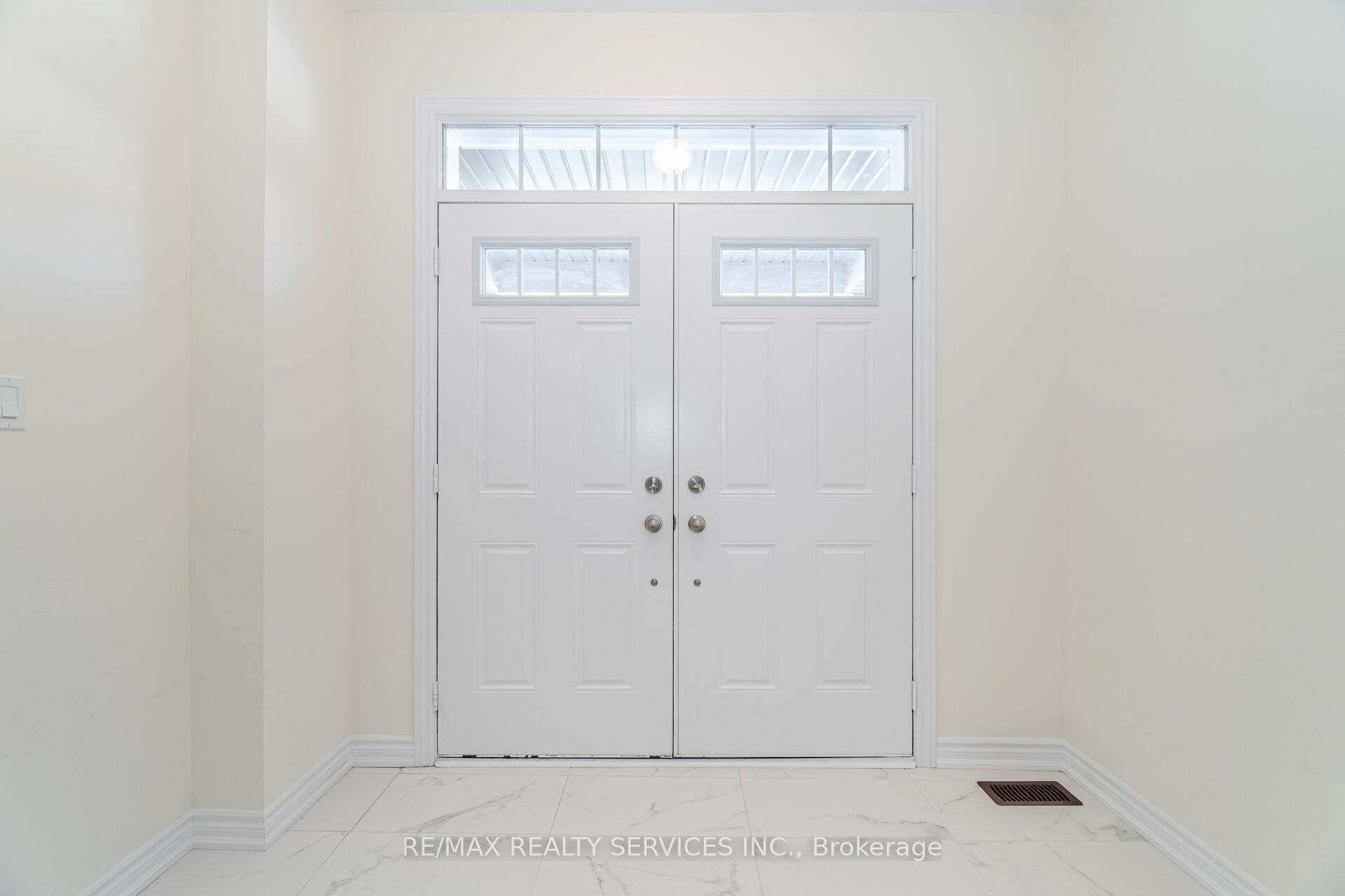 37 Royal Fern Crescent, Caledon, ON L7C 4H1 photo 3