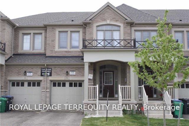 9 Lady Evelyn Crescent, Brampton, ON L6Y 6C7
