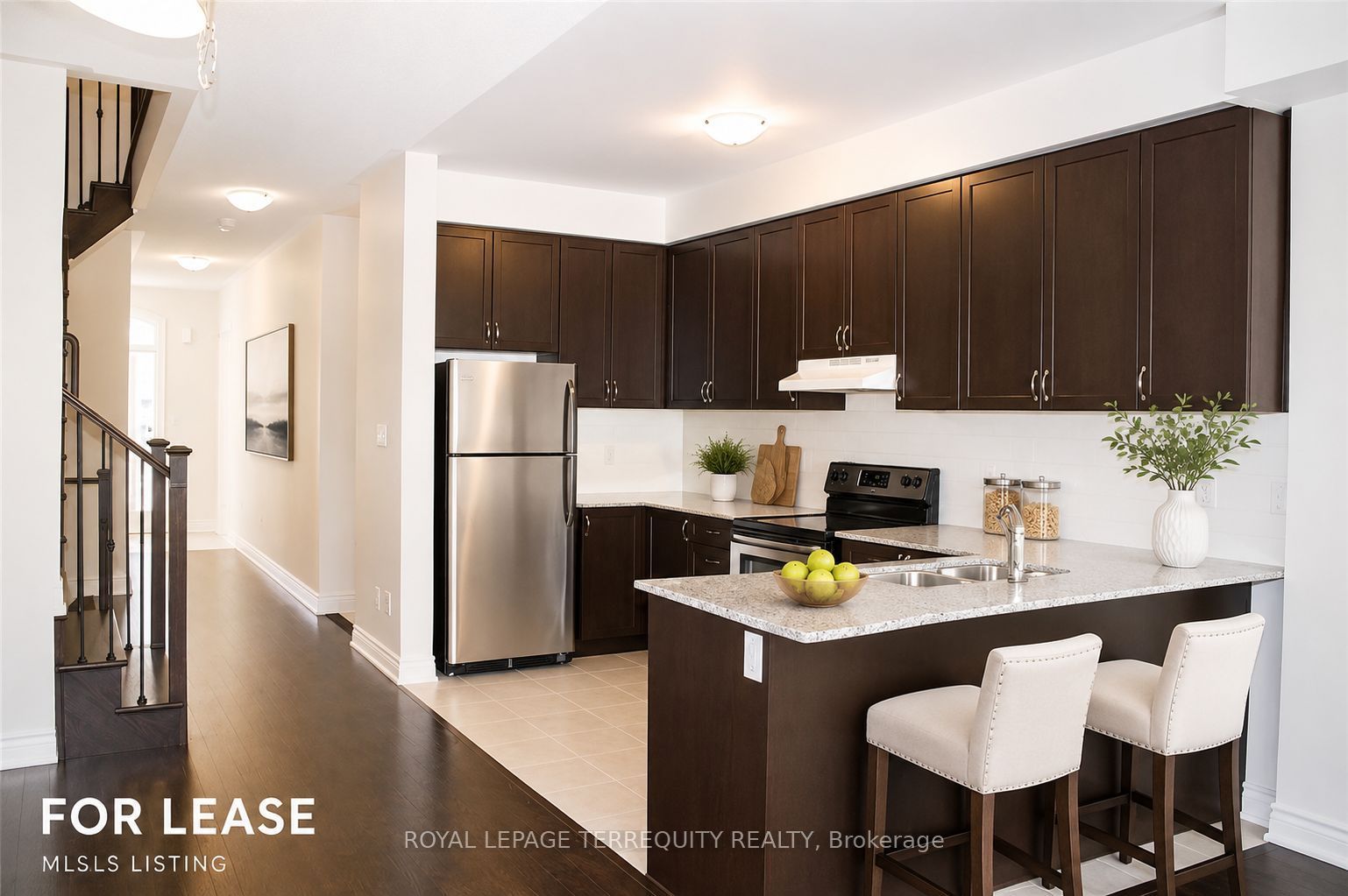9 Lady Evelyn Crescent, Brampton, ON L6Y 6C7 photo 3
