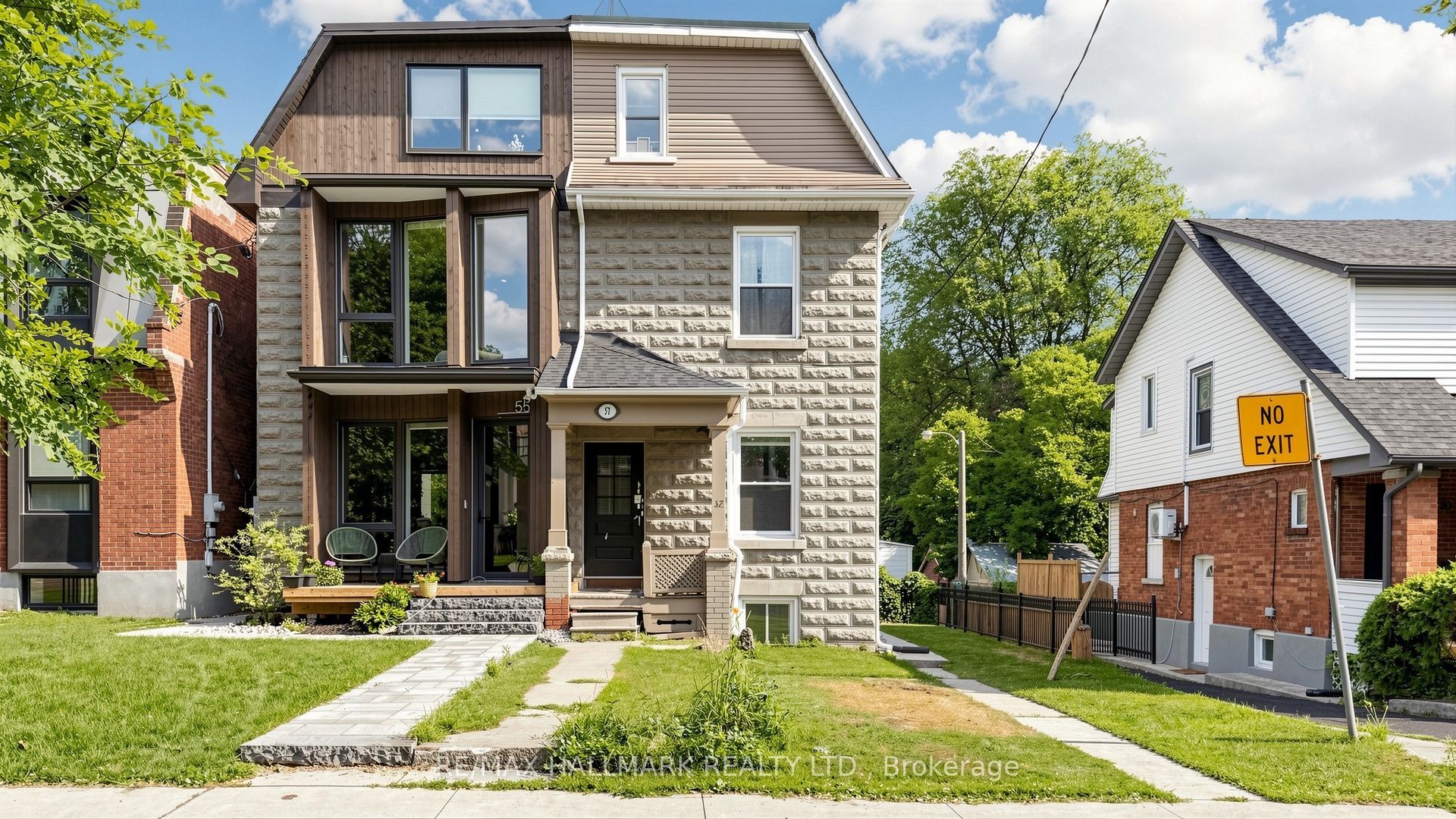57 Humberside Avenue Lower Level, Toronto, ON M6P 1J6