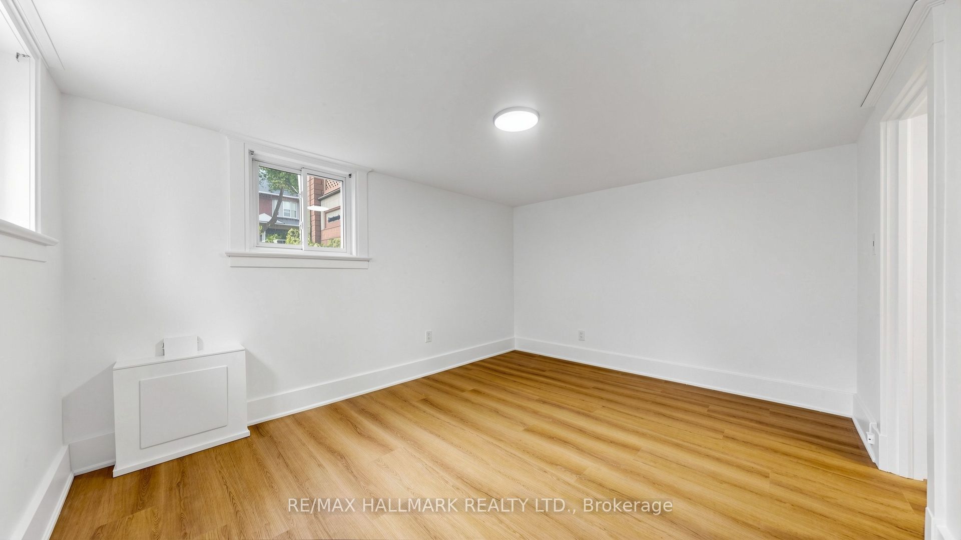 57 Humberside Avenue Lower Level, Toronto, ON M6P 1J6 photo 5