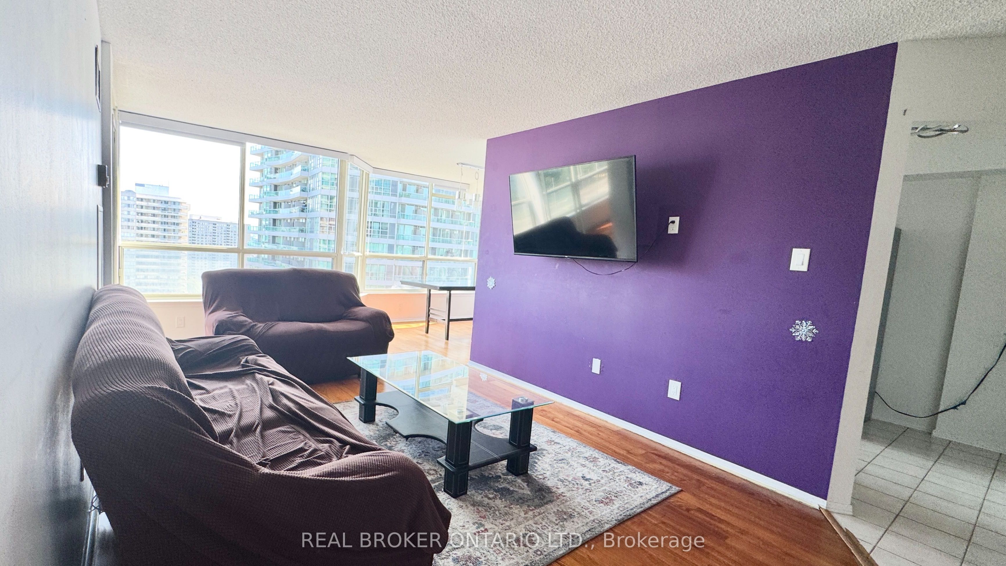 55 Elm Drive W 1608, Mississauga, ON L5E 3J3 photo 3