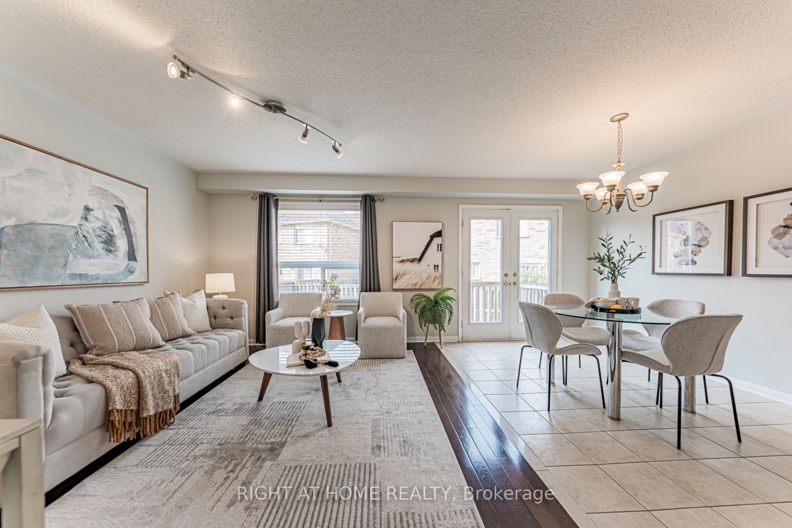 11 Olivett Lane, Brampton, ON L7A 2X3 photo 2