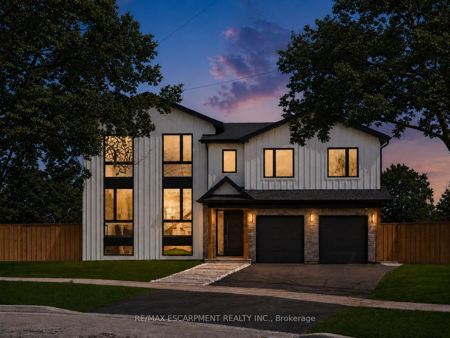 2488 Bridge Road, Oakville, ON L6L 2H2