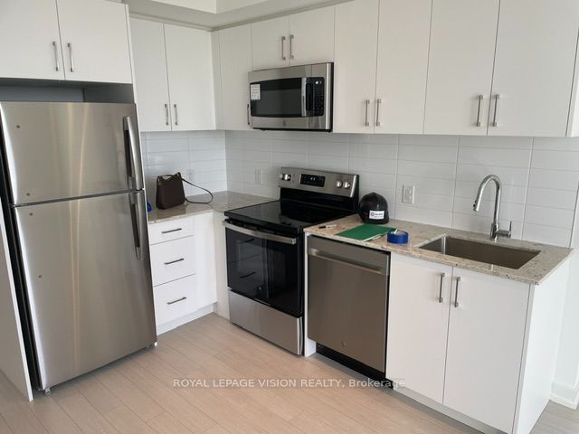 4010 Eglinton Avenue W 809, Toronto, ON M9A 0G5 photo 5