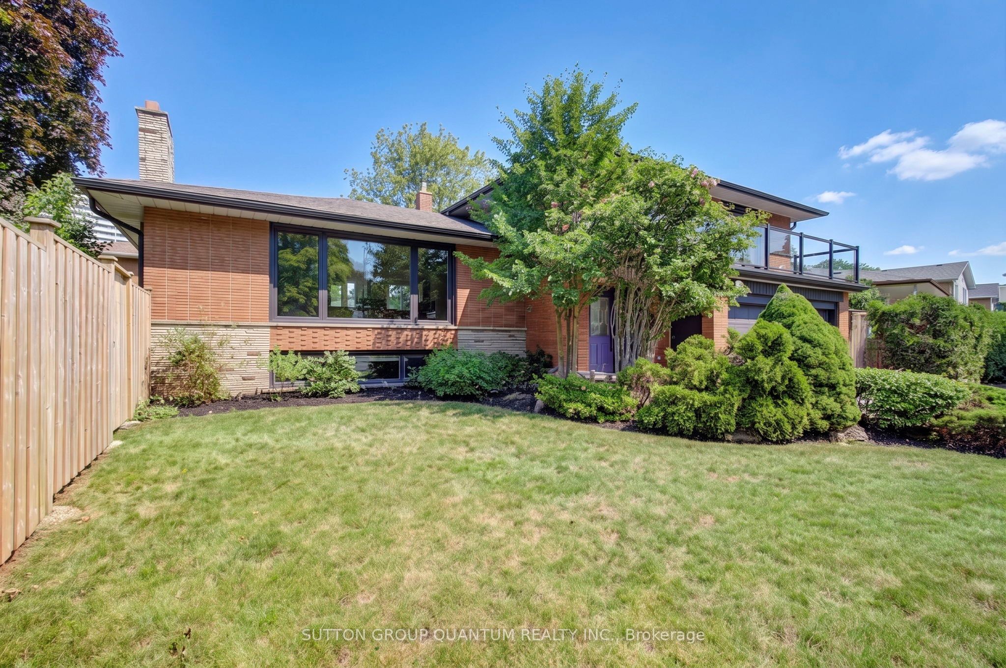 3456 Riverspray Crescent, Mississauga, ON L4Y 3M7 photo 2