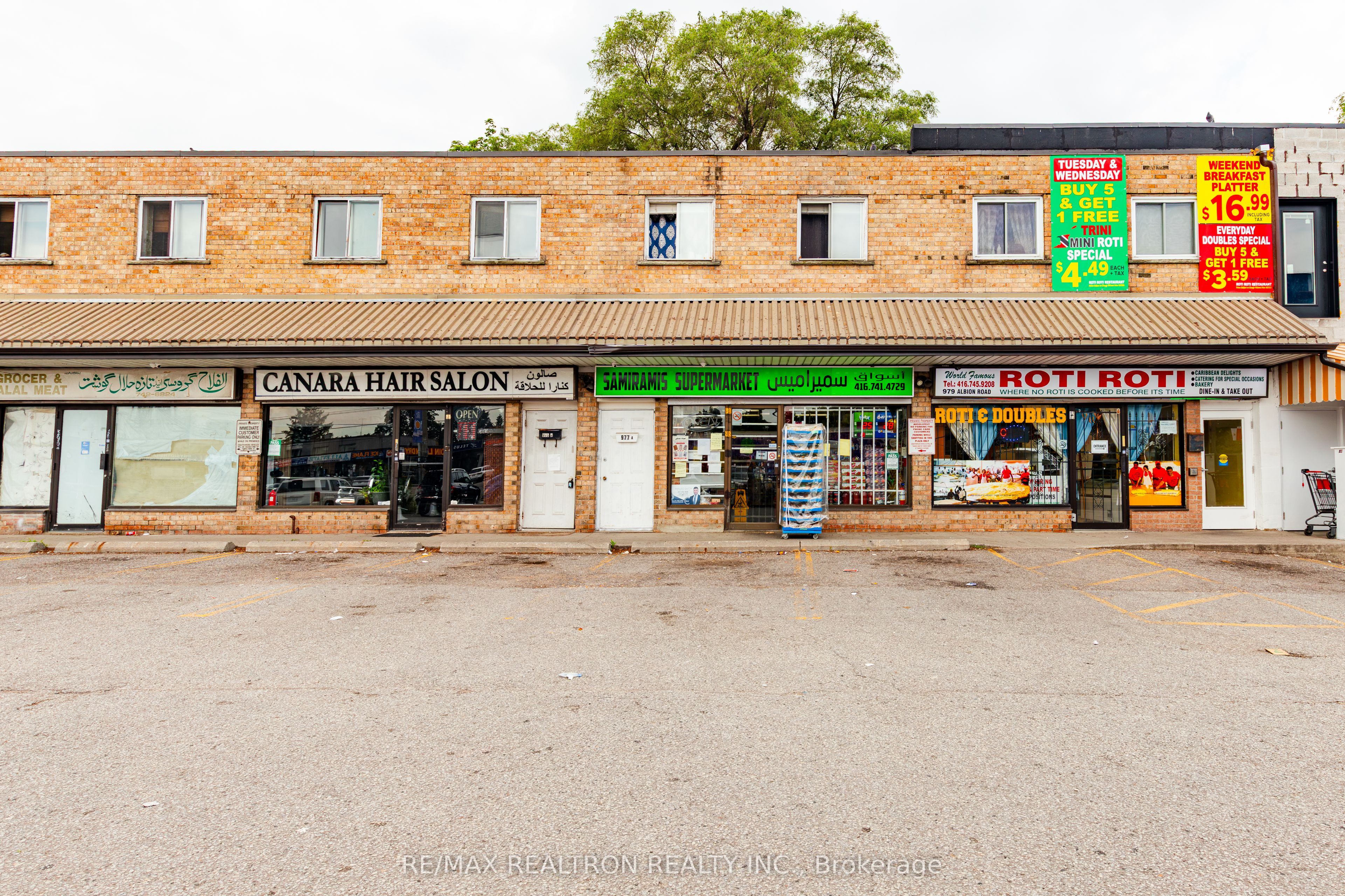975 Albion Road 975A, Toronto, ON M9V 1A6 photo 3
