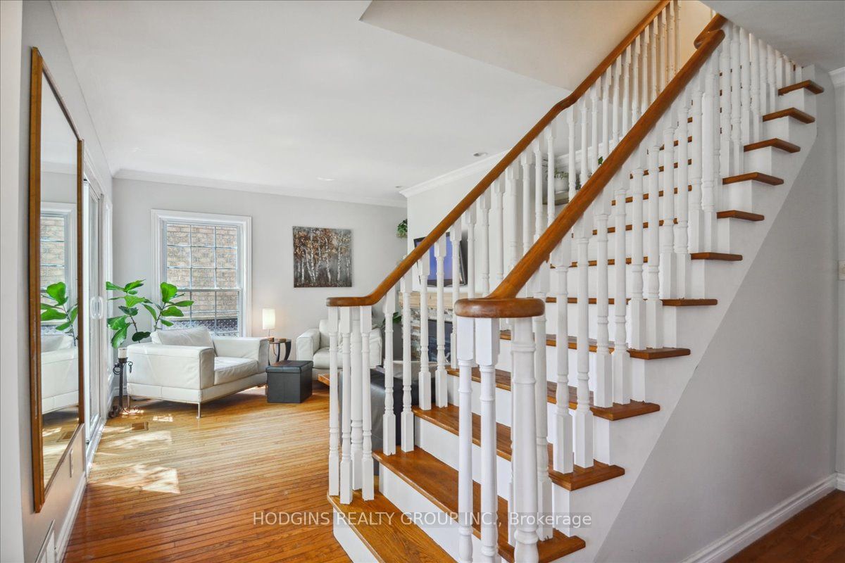 65 Mineola Road E, Mississauga, ON L5G 2E4 photo 5