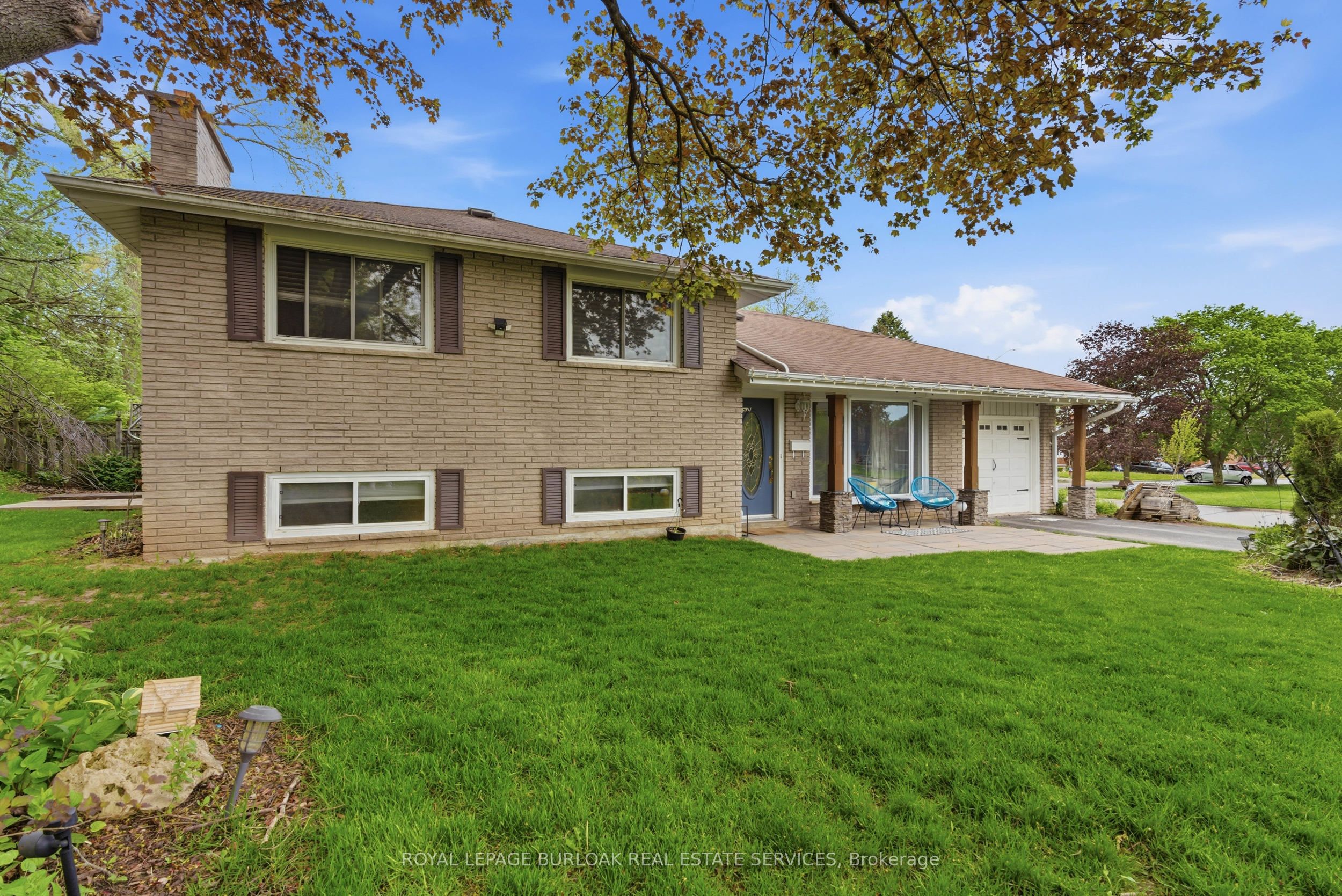 197 Burbank Street, Halton Hills, ON L7J 1S9 photo 2