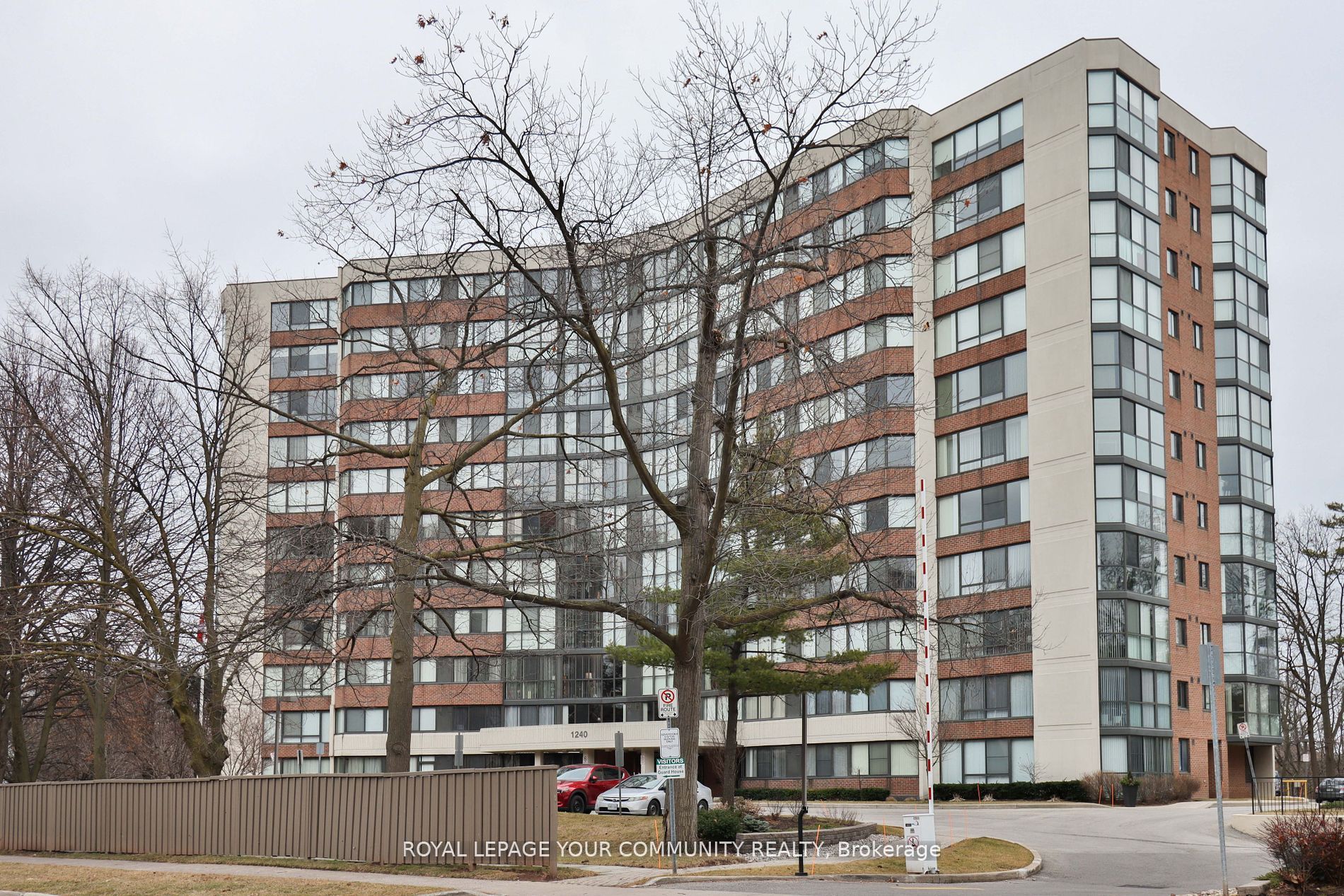 1240 Marlborough Court 806, Oakville, ON L6H 3K7 photo 3