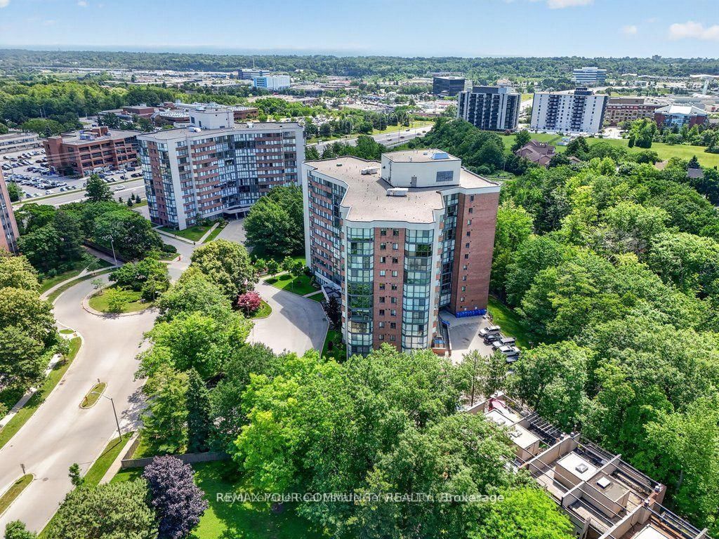 1240 Marlborough Court 806, Oakville, ON L6H 3K7 photo 4