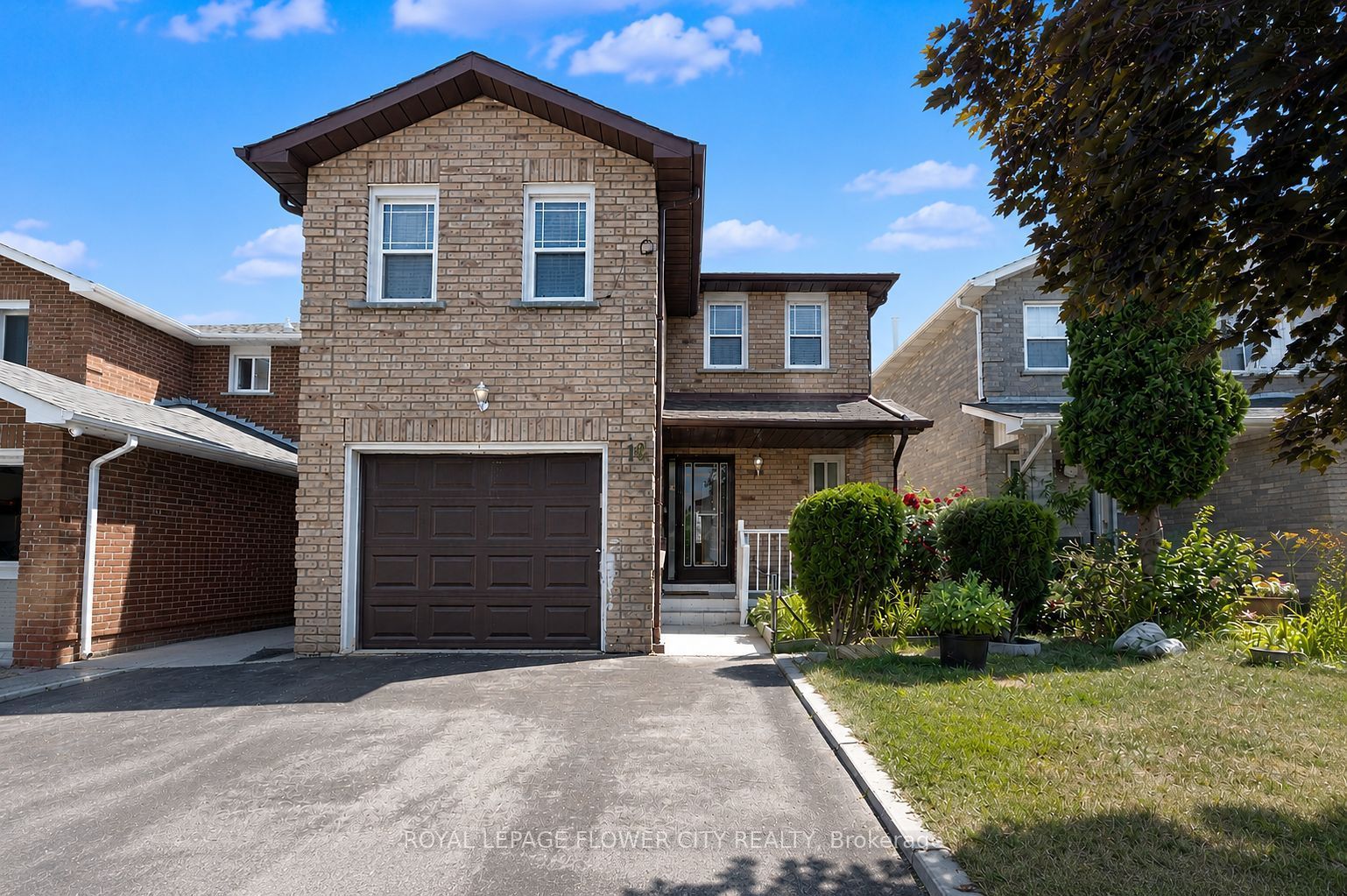 19 Fallen Oak Court, Brampton, ON L6Y 3T6