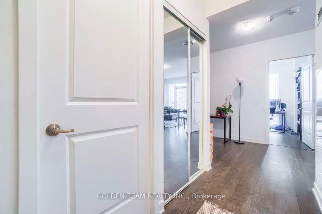 4699 Glen E Erin Drive 1102, Mississauga, ON L5N 2E3 photo 3