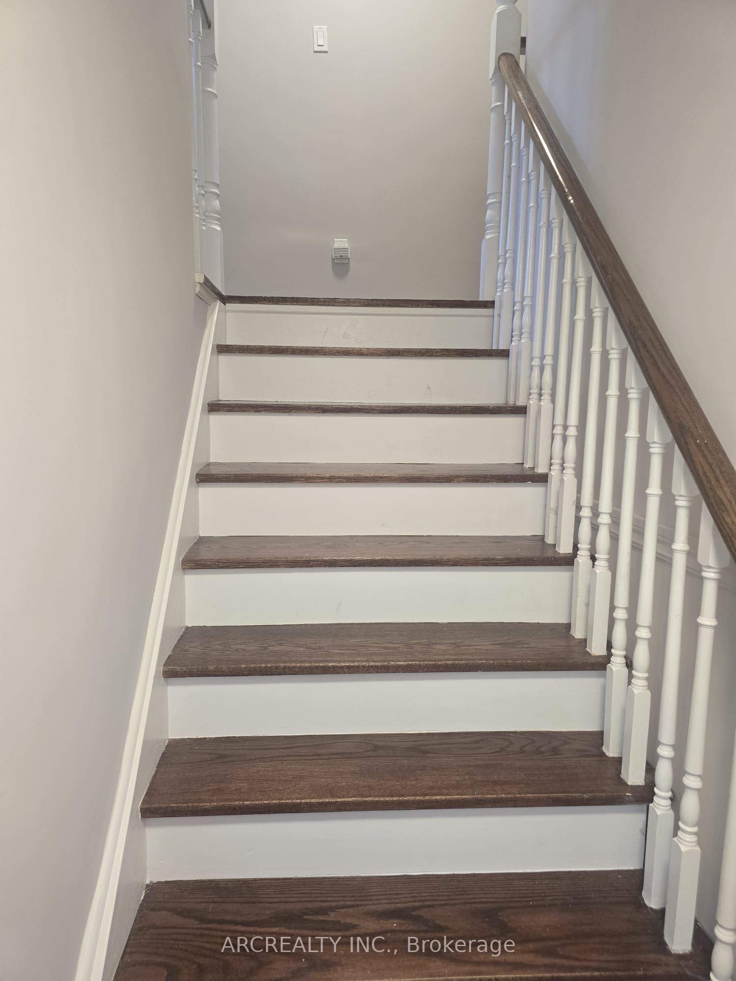1178 Kipling Avenue Basement, Toronto, ON M9B 3M6 photo 3