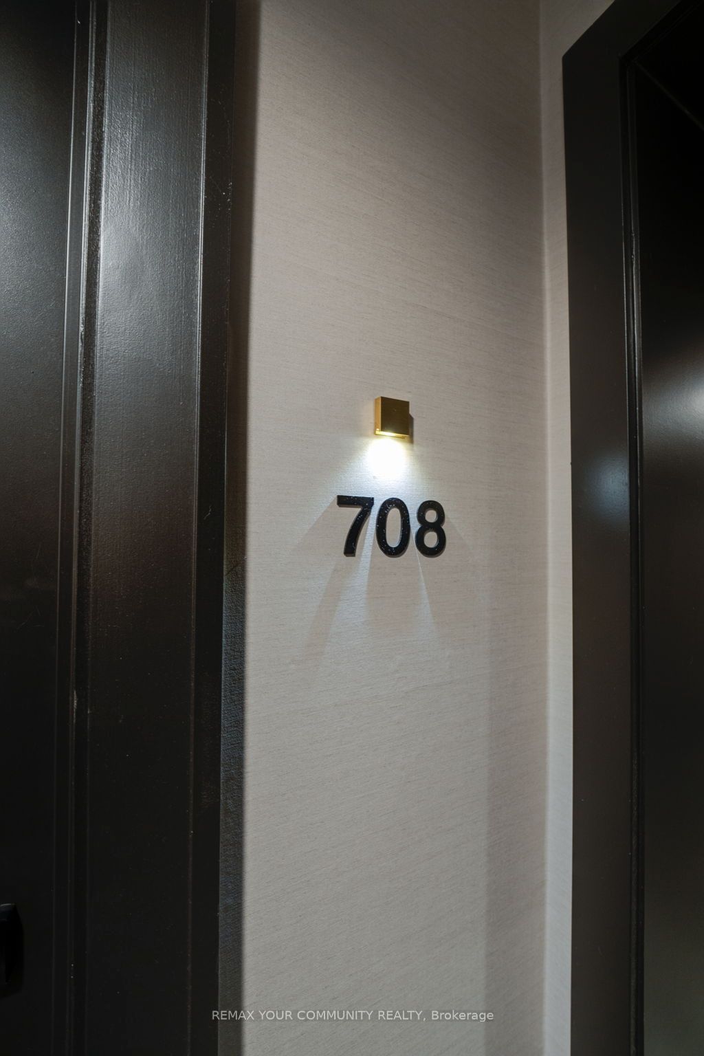 2333 Khalsa Gate 708, Oakville, ON L6M 0X7 photo 4