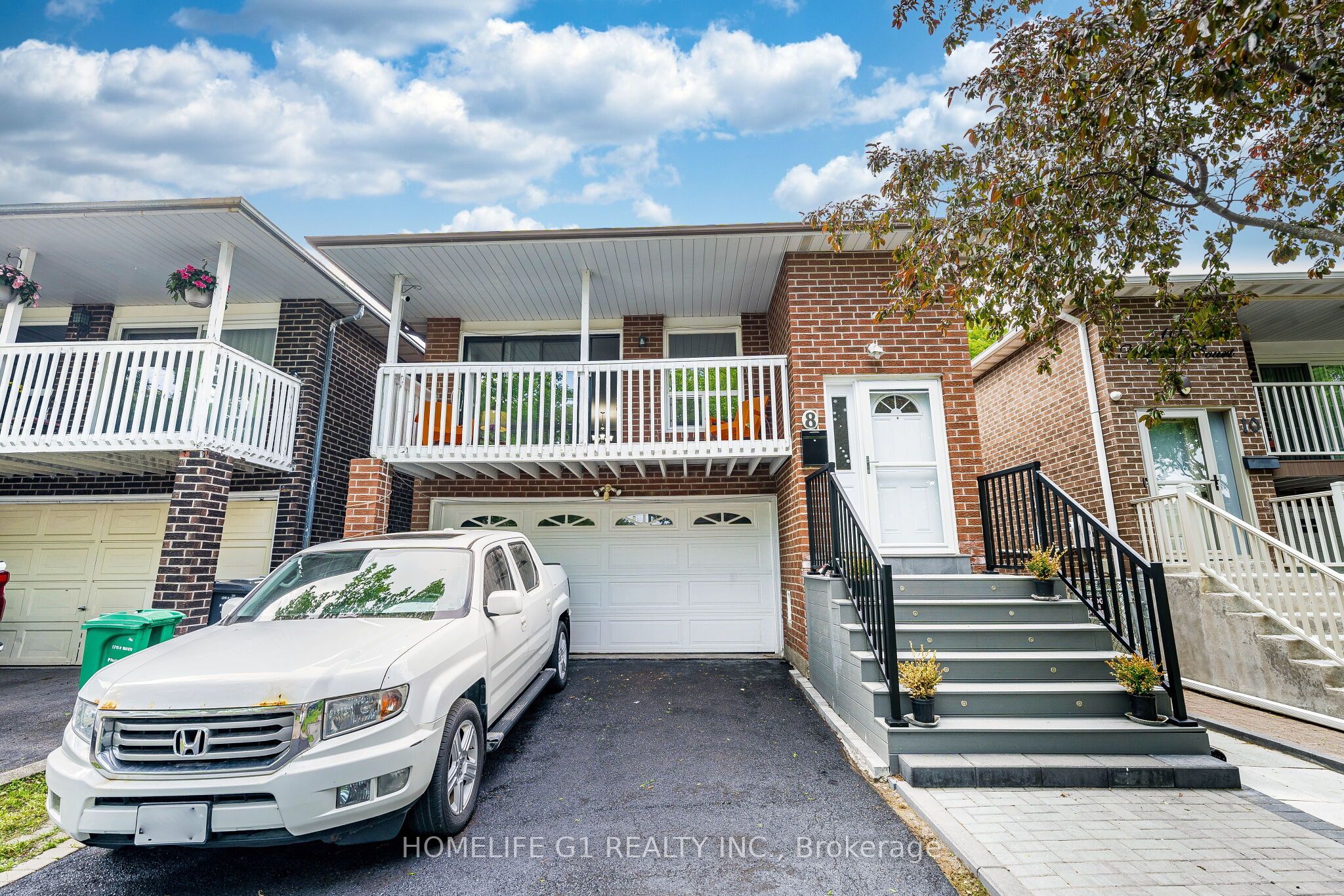 8 Holgate Court, Brampton, ON L6Z 1S1