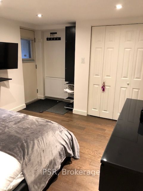 54A Galley Avenue Basement, Toronto, ON M6R 1H1 photo 3