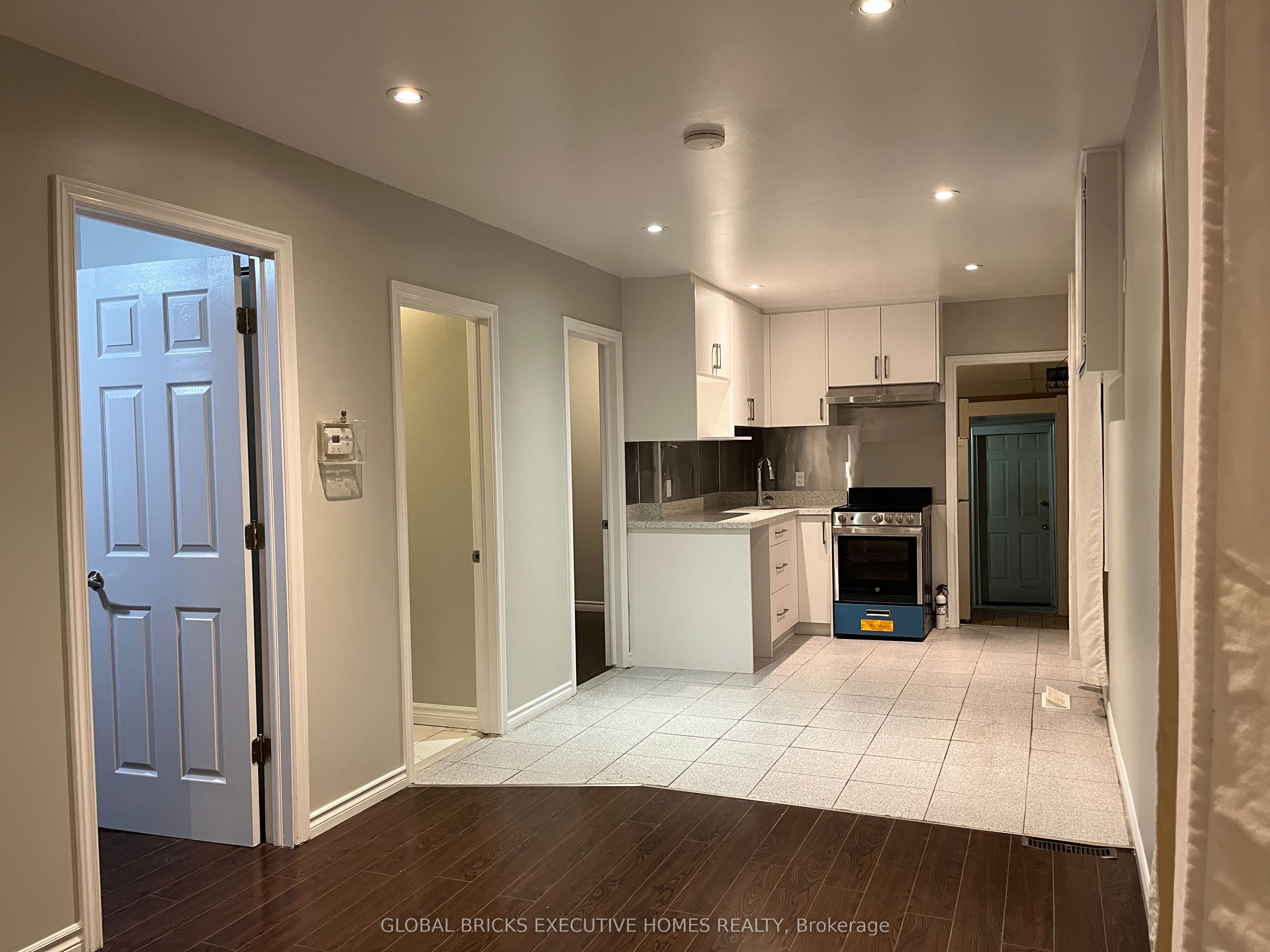 367 Kipling Avenue, Toronto, ON M8V 3K8 photo 3