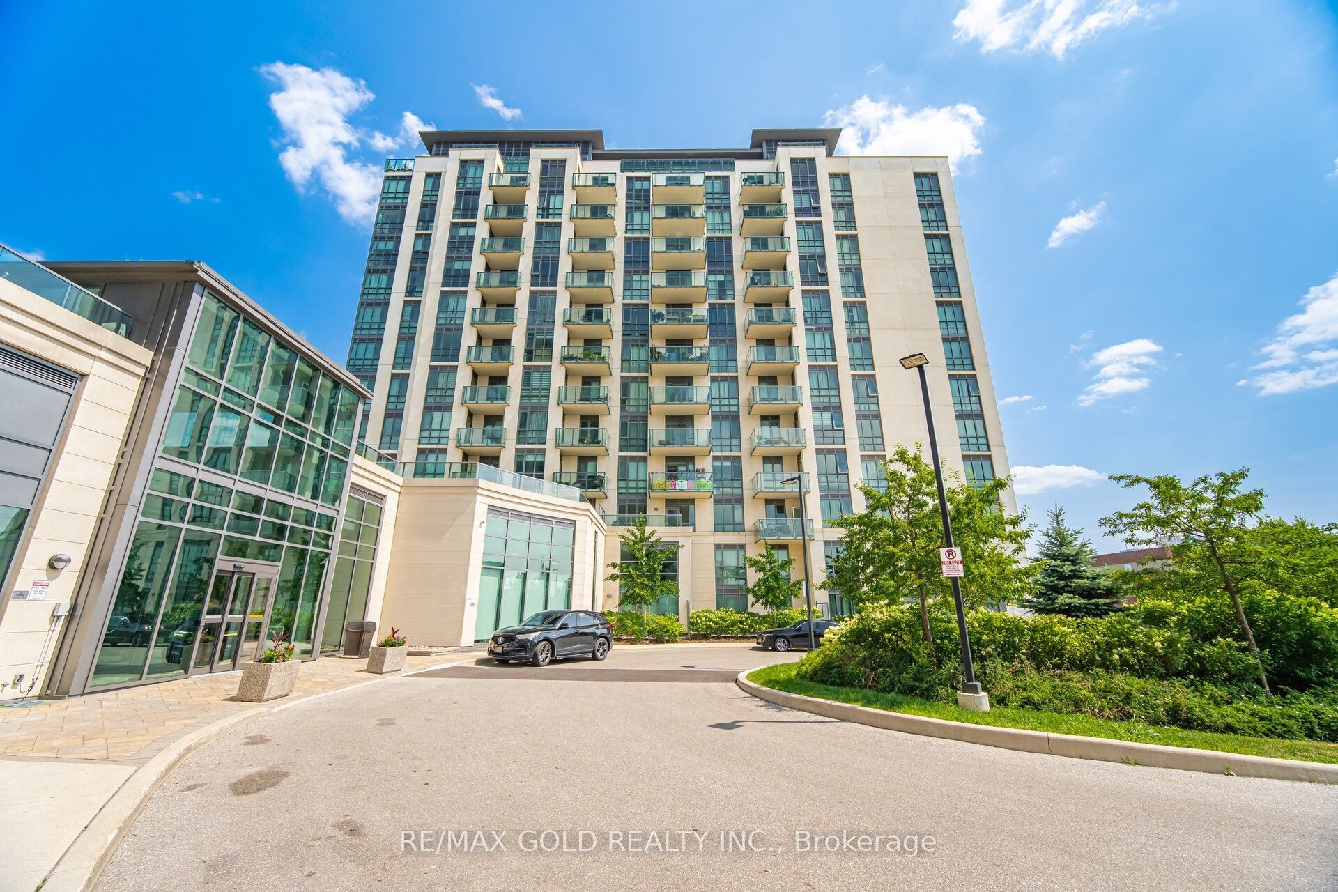 65 Yorkland Boulevard 111, Brampton, ON L6P 4M5 photo 2