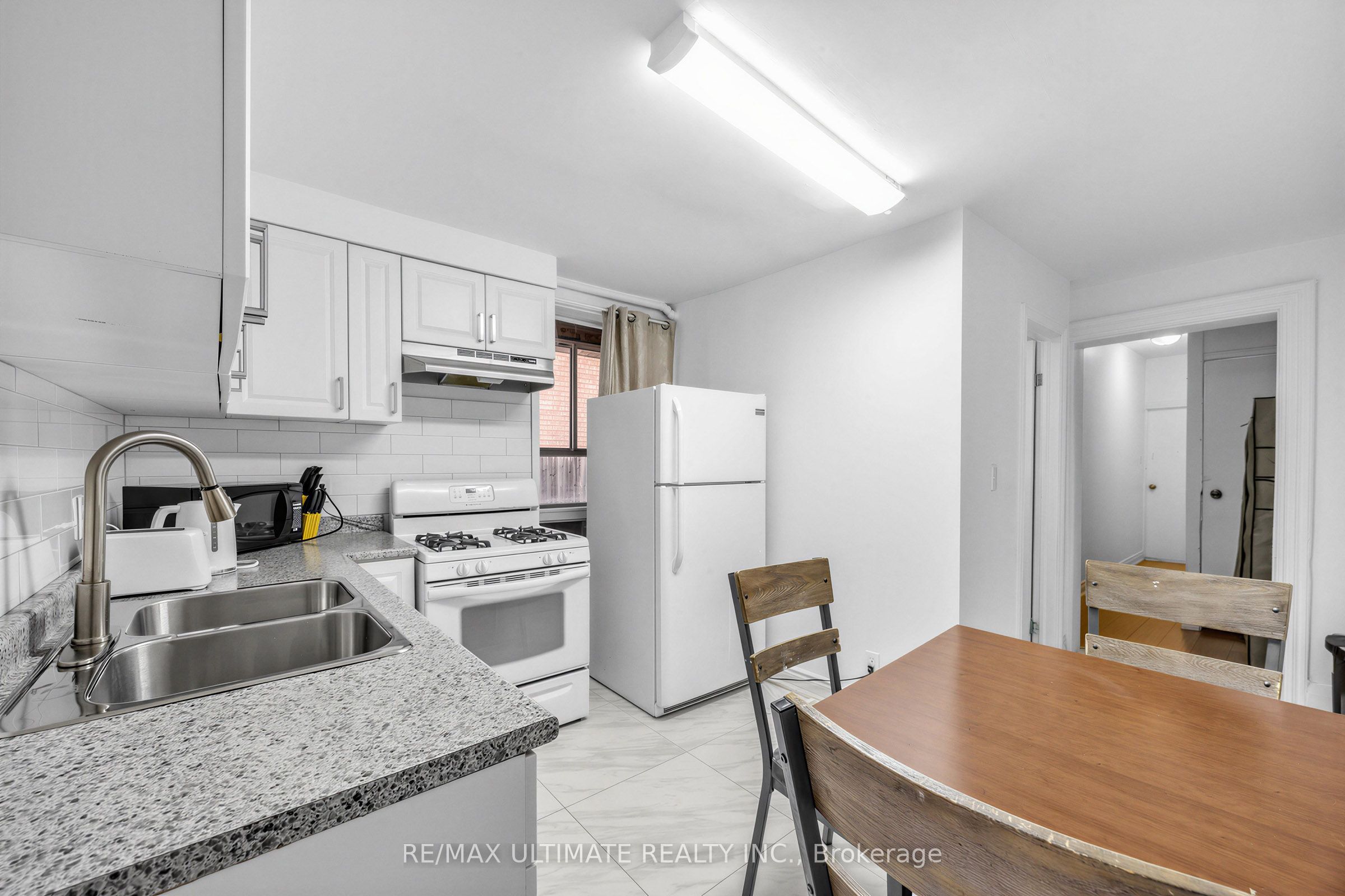 57 Shanly Street Main Floor, Toronto, ON M6H 1S4
