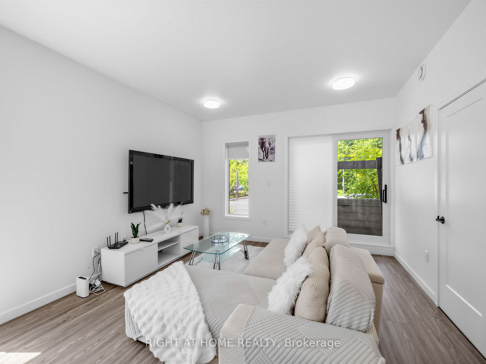 148 Glenlake Avenue 5, Toronto, ON M6P 1E7 photo 3