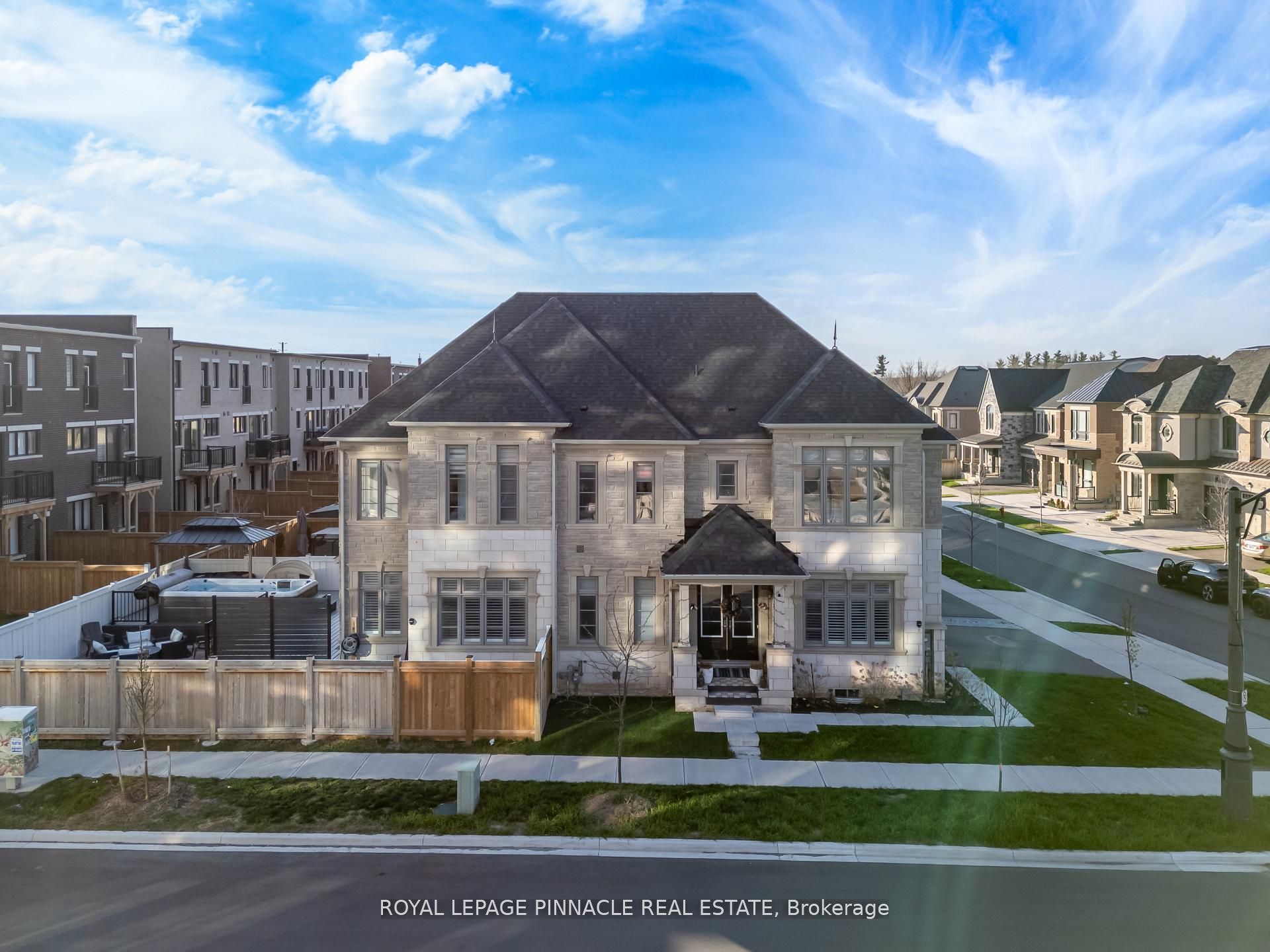 1504 Yellow Rose Circle Upper, Oakville, ON L6M 5L3 photo 3