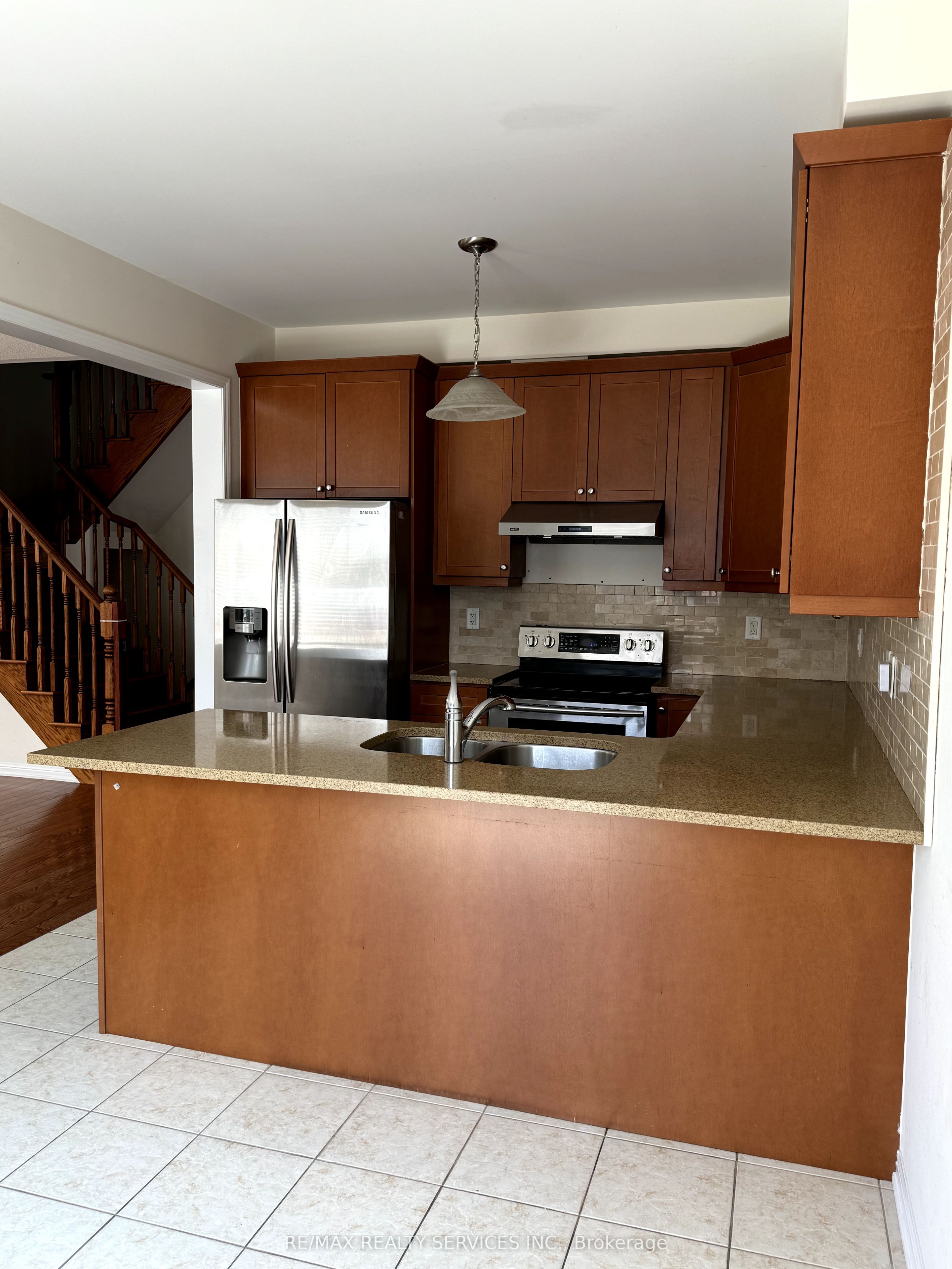 30 Arkwright Drive, Brampton, ON L7A 0V2 photo 4