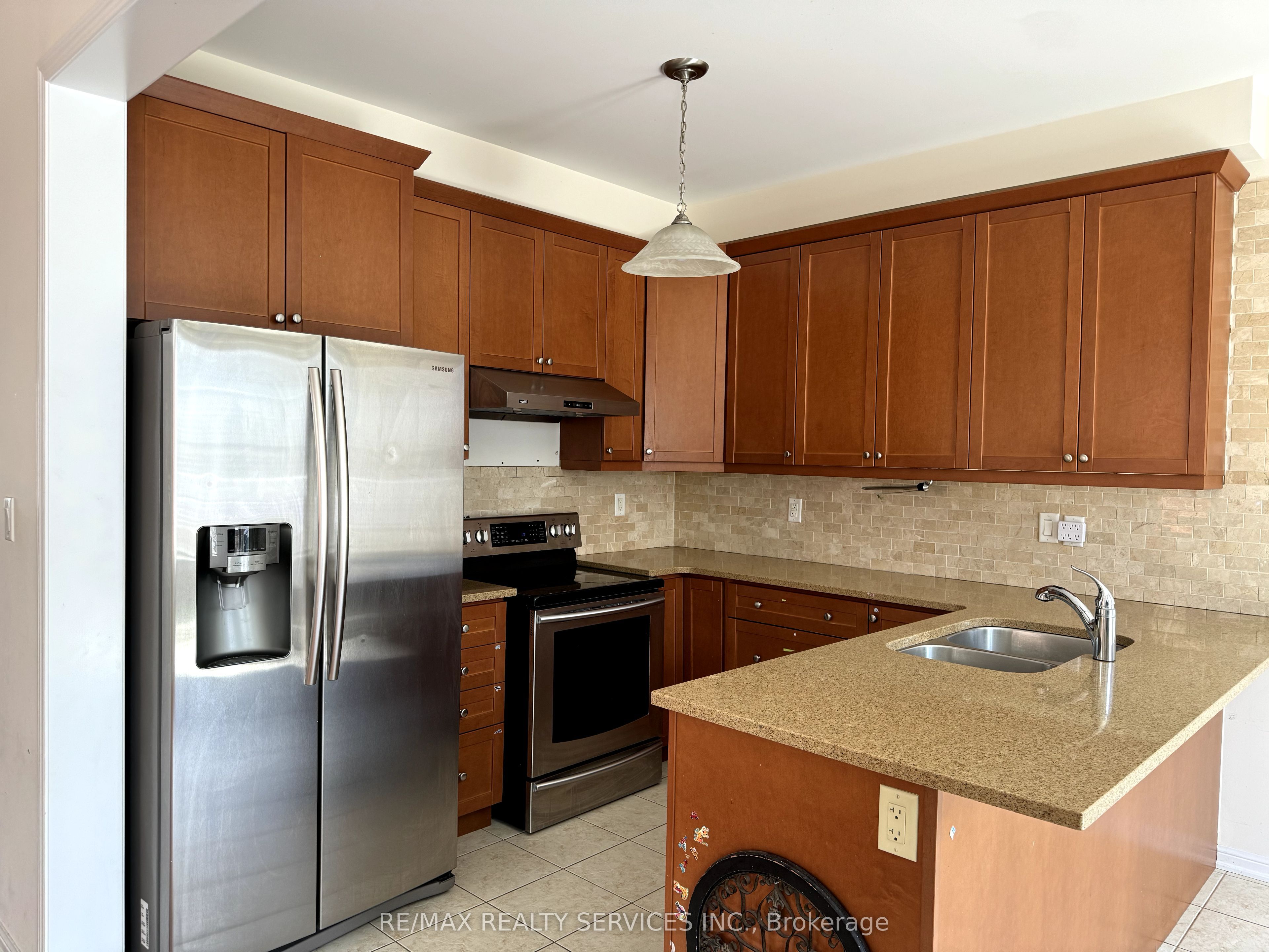 30 Arkwright Drive, Brampton, ON L7A 0V2 photo 5