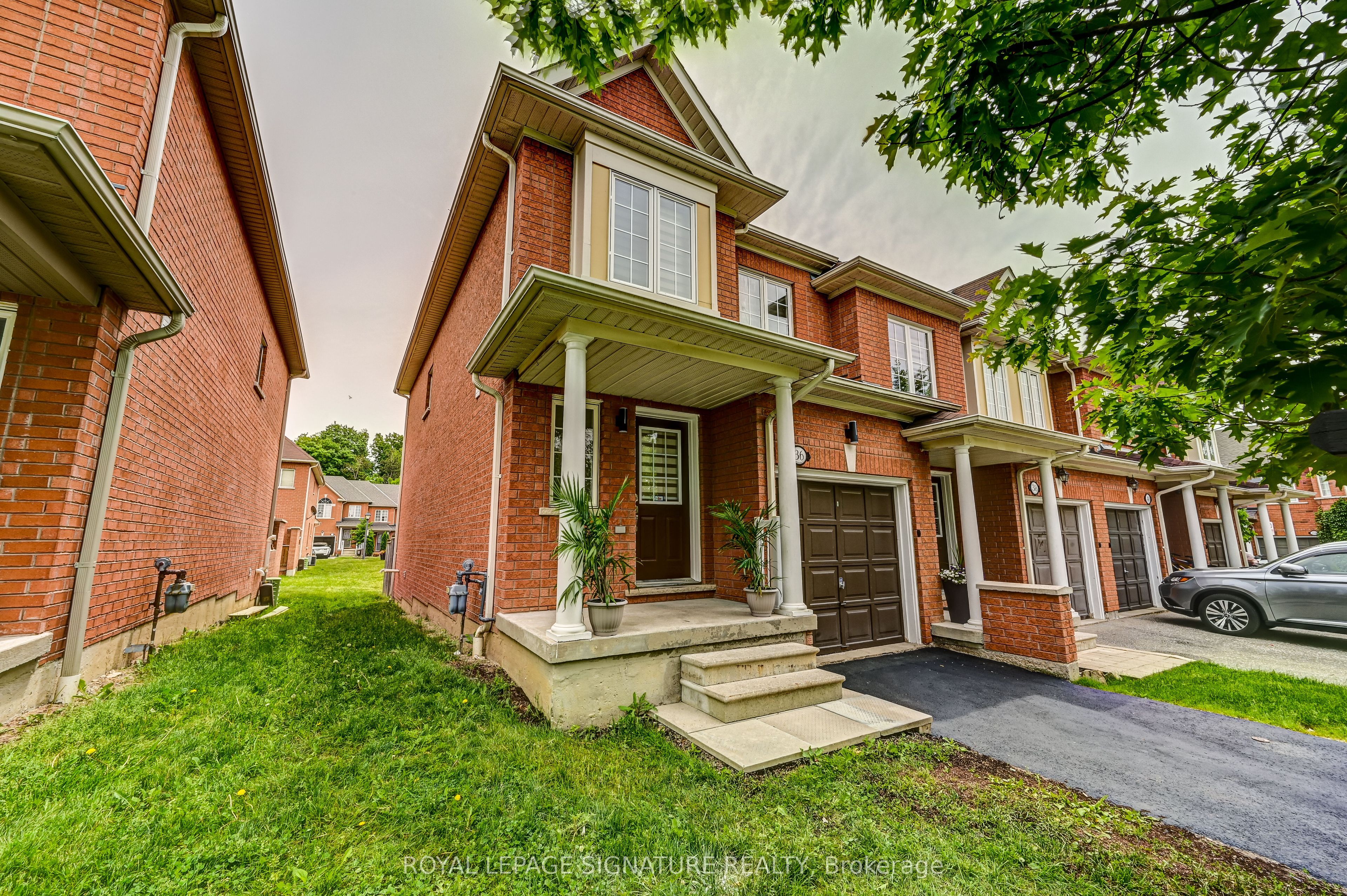 7360 Zinnia Place 36, Mississauga, ON L5W 2A3 photo 2