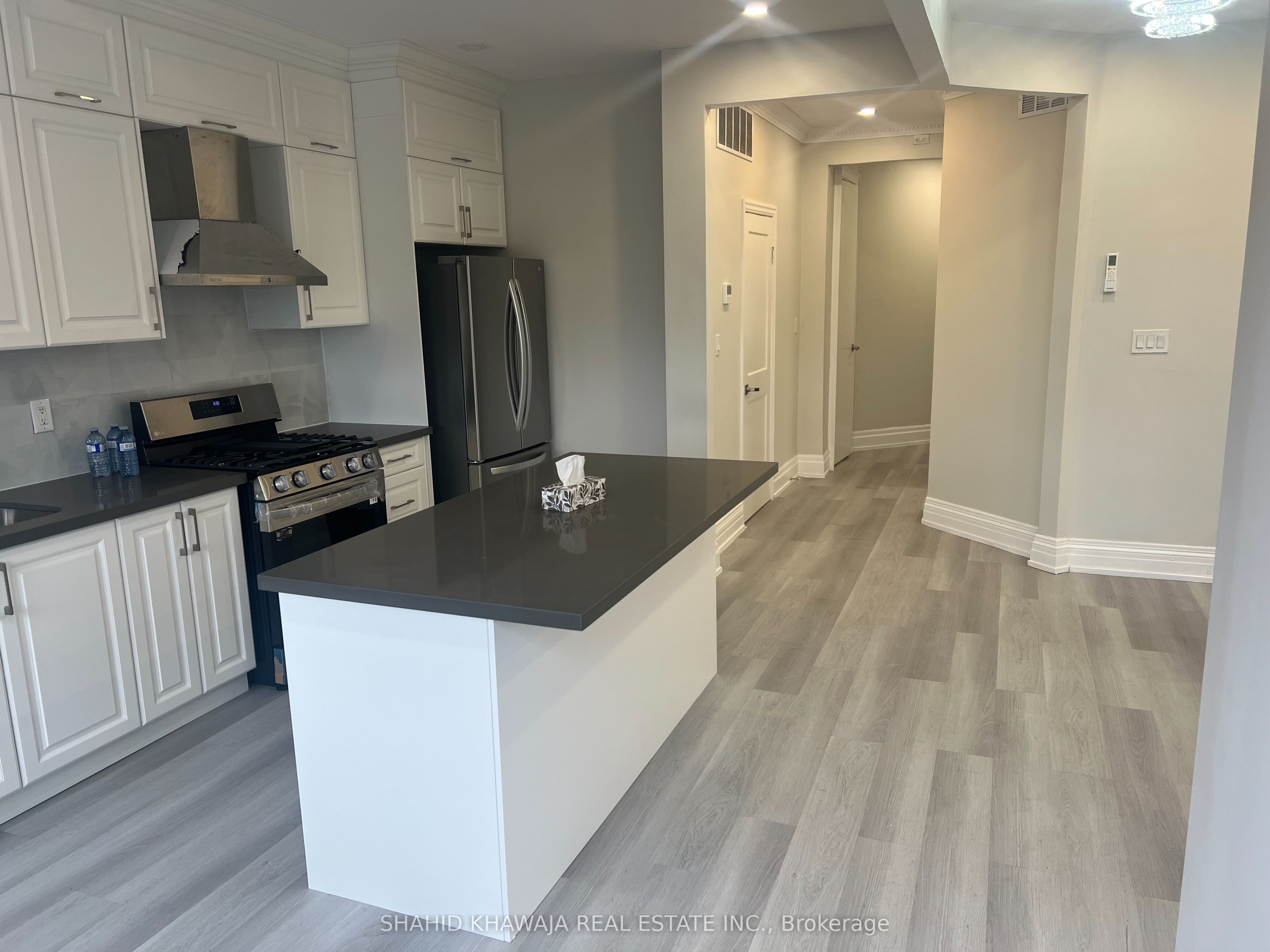 370 Queen Street S C, Mississauga, ON L5M 1M2 photo 4