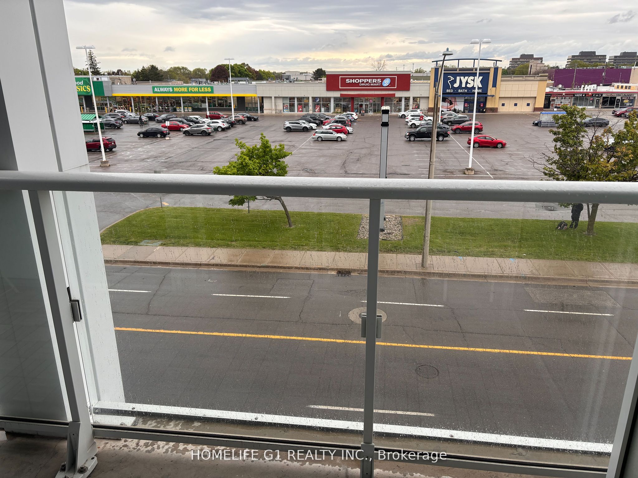 65 Speers Road 318, Oakville, ON L6K 2E6 photo 3