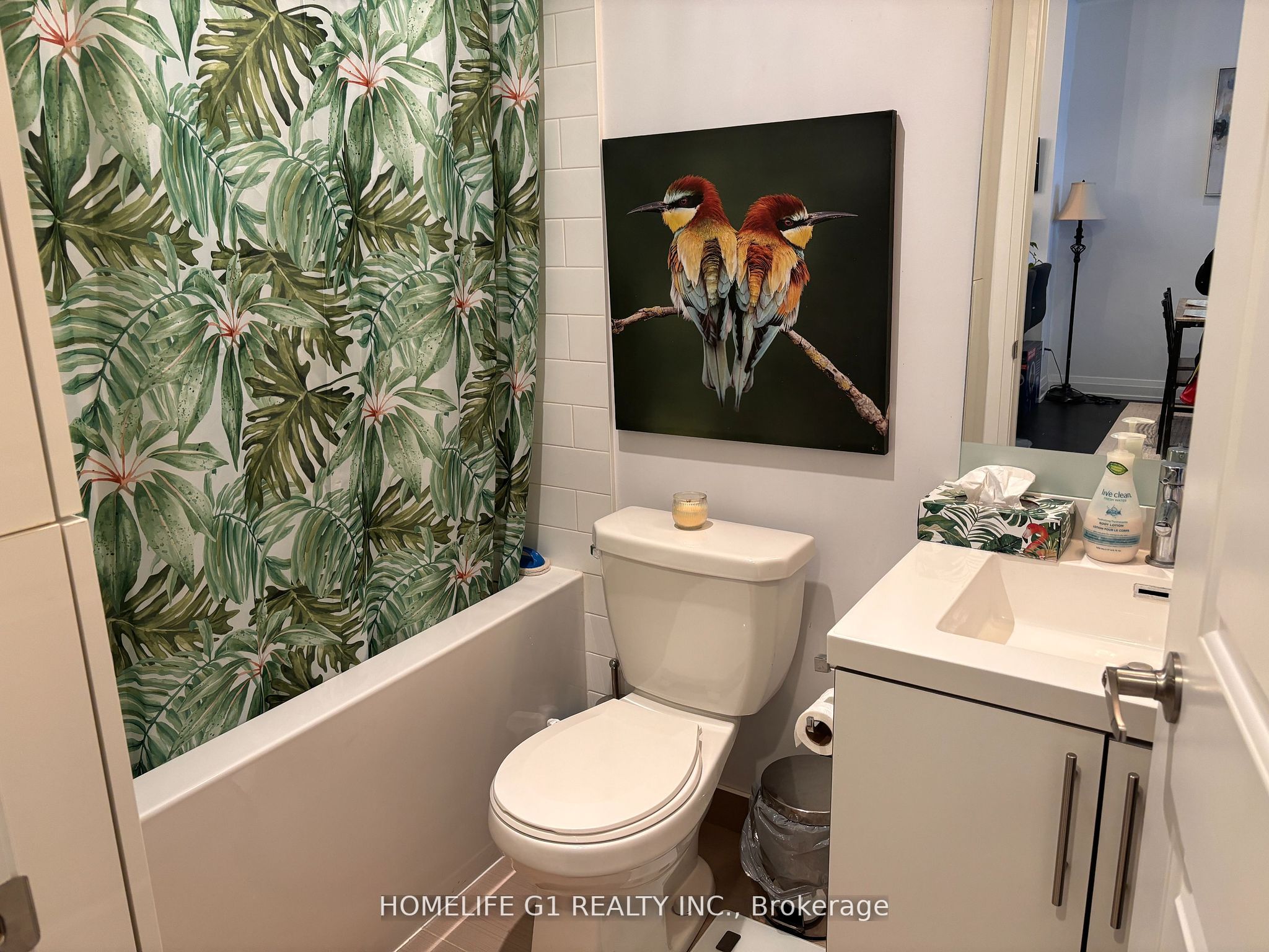 65 Speers Road 318, Oakville, ON L6K 2E6 photo 5
