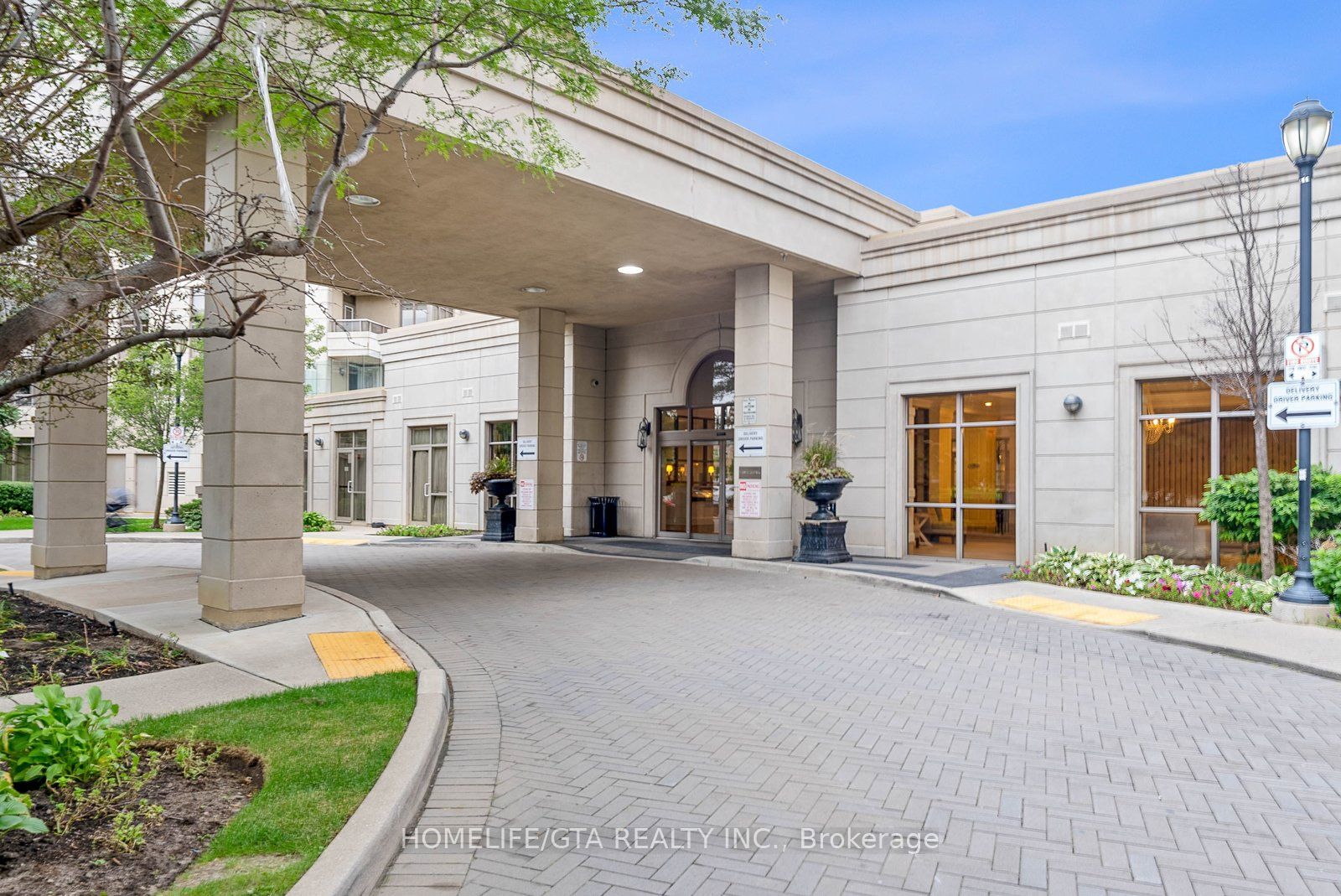 710 Humberwood Boulevard 2302, Toronto, ON M9W 7J5 photo 4