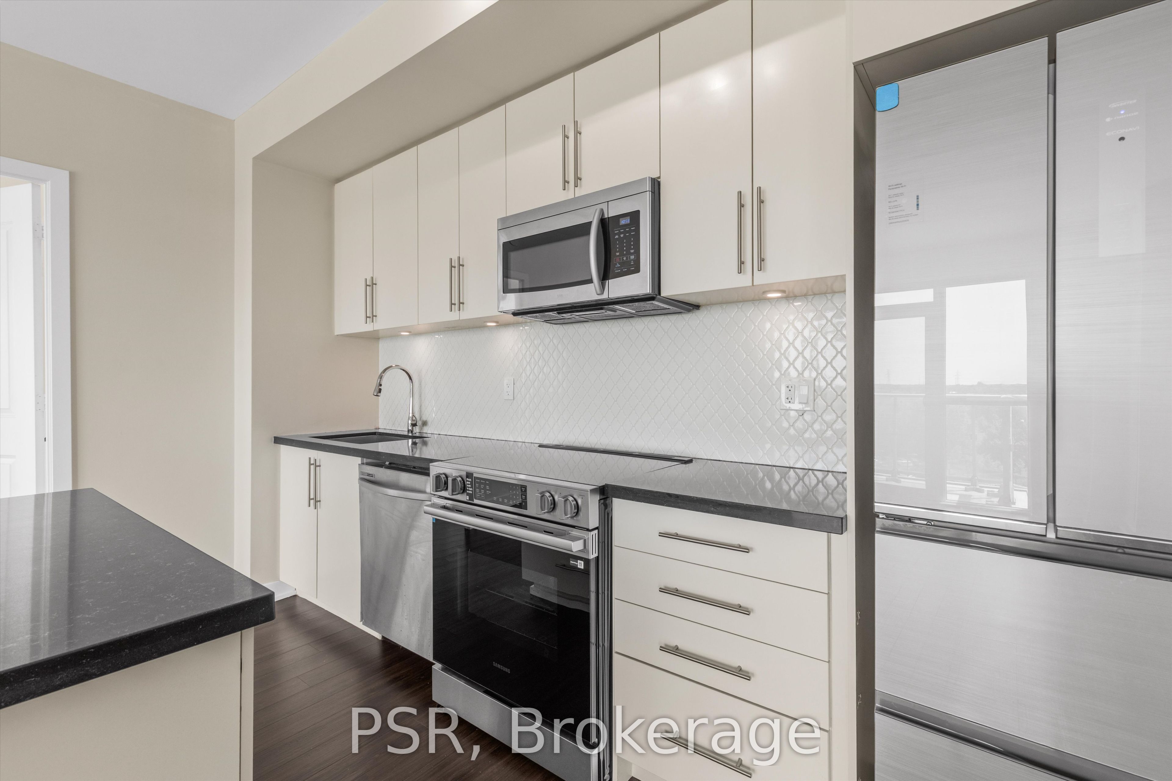 4699 Glen Erin Drive 407, Mississauga, ON L5M 2E5 photo 5