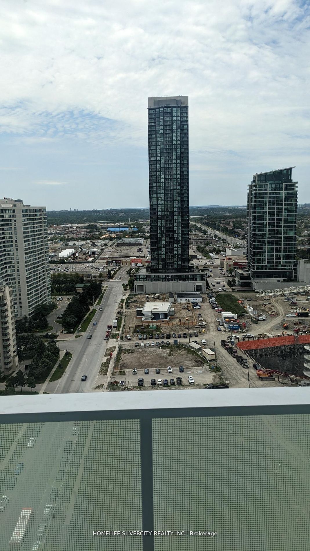 3883 Quartz Road #2209, Mississauga, ON L5B 0M4