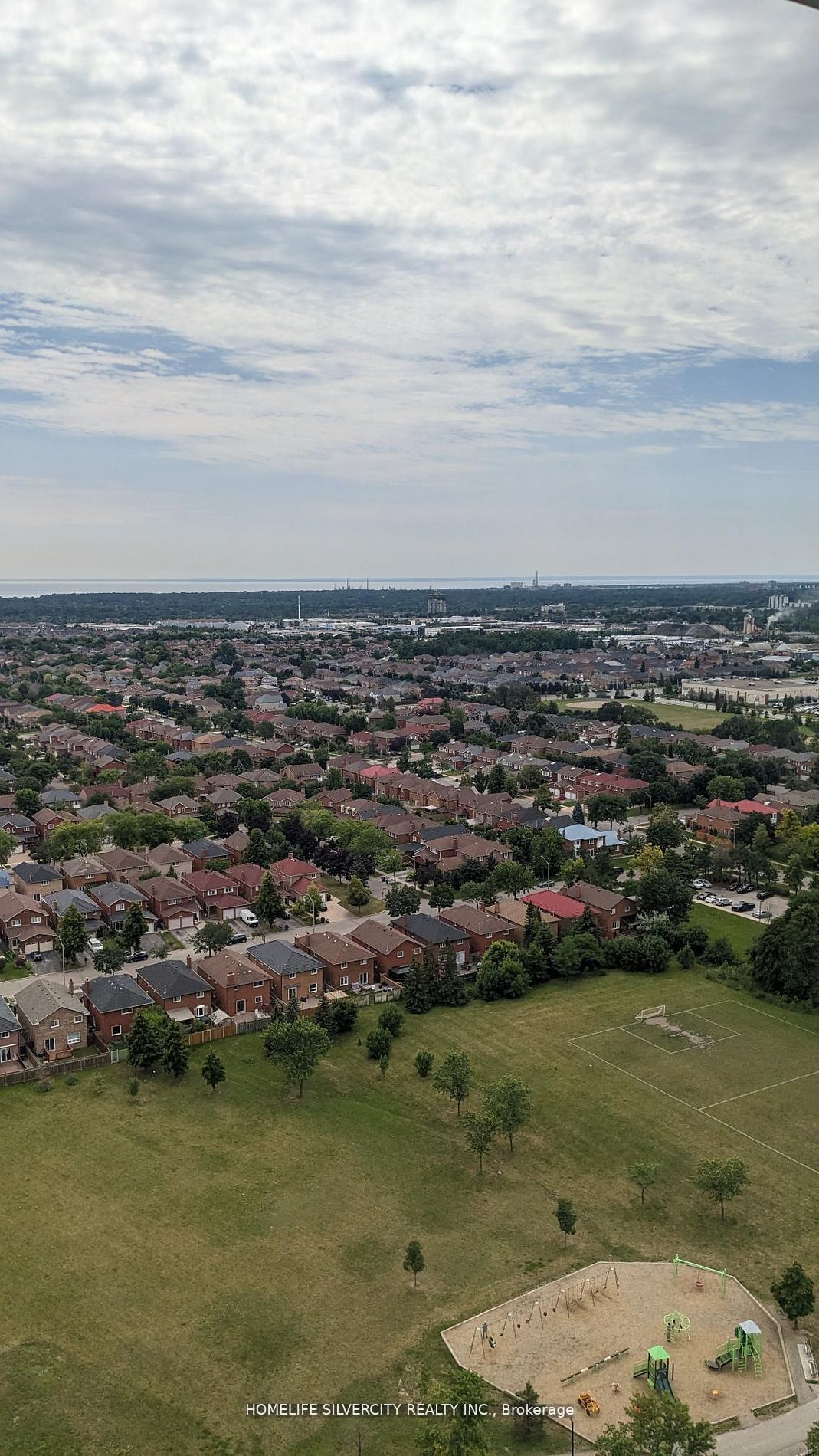 3883 Quartz Road #2209, Mississauga, ON L5B 0M4 photo 2