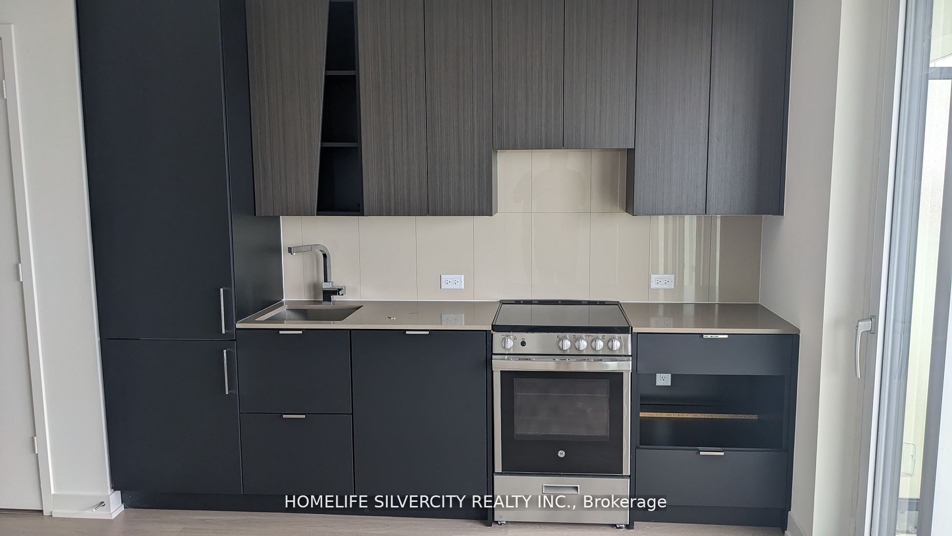3883 Quartz Road #2209, Mississauga, ON L5B 0M4 photo 4